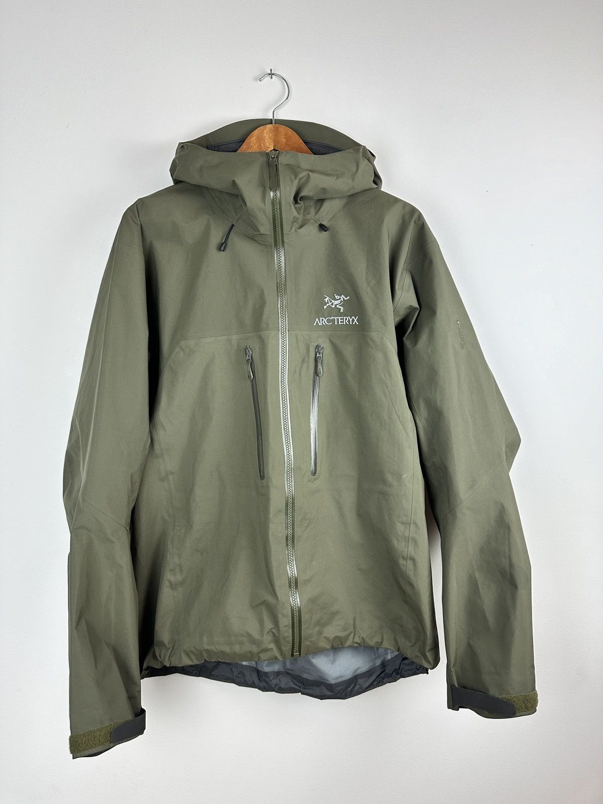 Arc'Teryx Arcteryx Alpha AR tatsu green men’s | Grailed