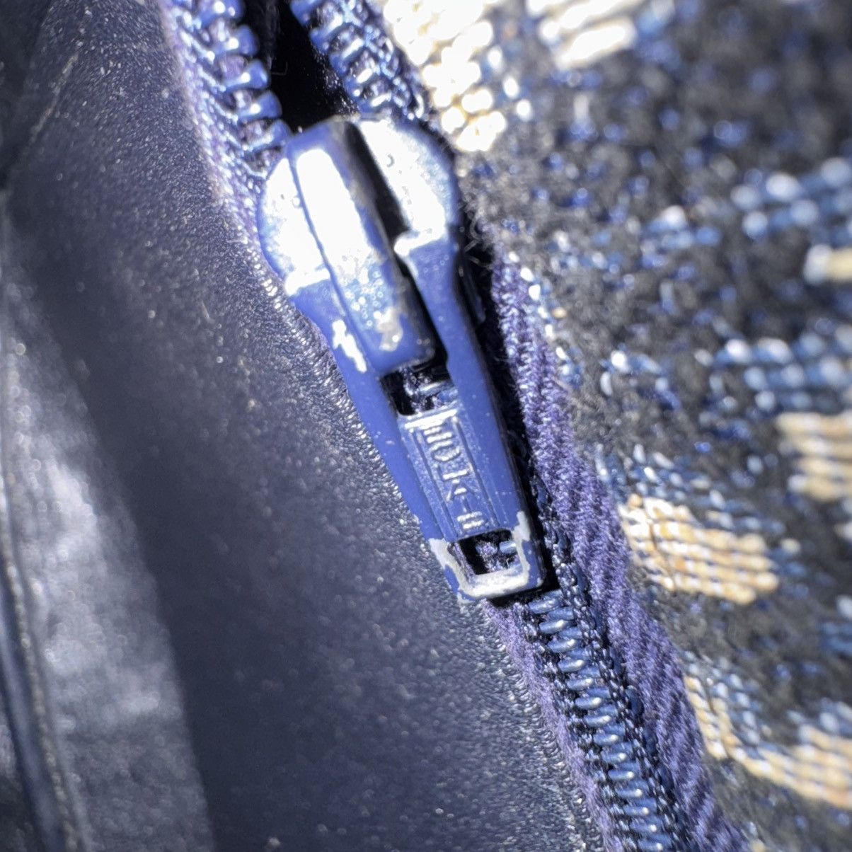 Dior Vtg🔥Christian Dior Trotter Canvas Shoulder Bag Navy Gold Size ONE SIZE - 24 Thumbnail