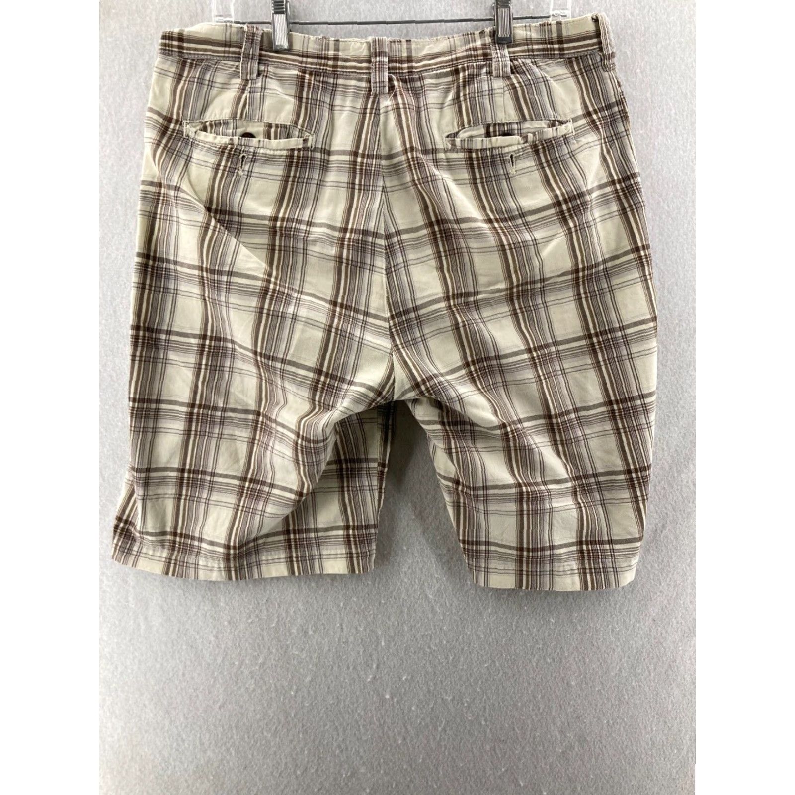 Nautica Nautica Jeans Company Shorts Mens 34 Plaid Multicolor Cotton Canvas Mid 10-12 In Zip Front Flat Front Regular Inseam 11 in Colorful Chino Mens Size US 34 / EU 50 - 6 Thumbnail