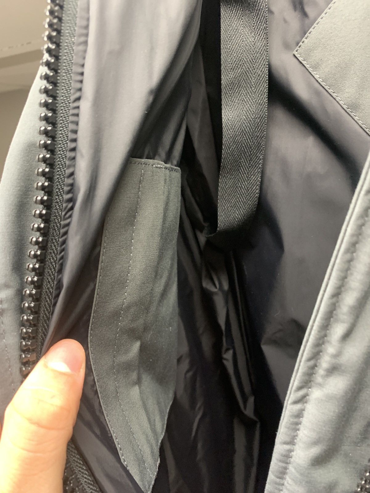 Canada Goose Canada goose puff jacket Size M / US 6-8 / IT 42-44 - 14 Thumbnail