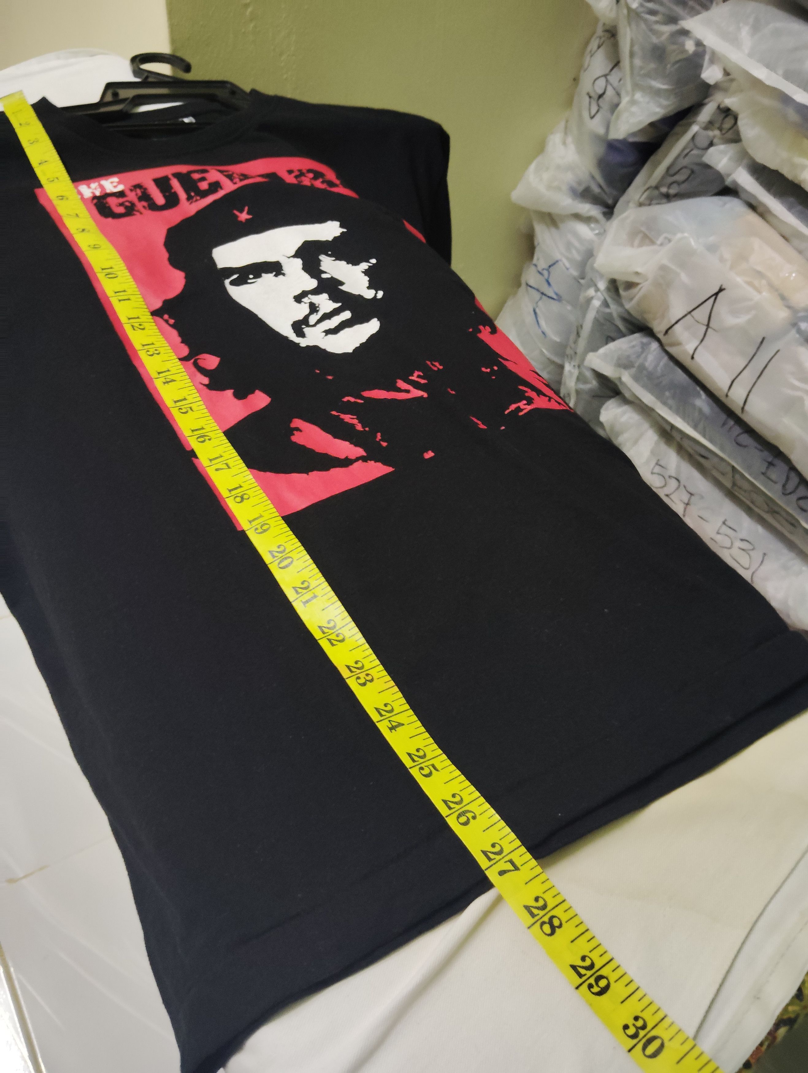 Other CHE GUARA MIRROR PRINT T-SHIRT Size US L / EU 52-54 / 3 - 8 Thumbnail