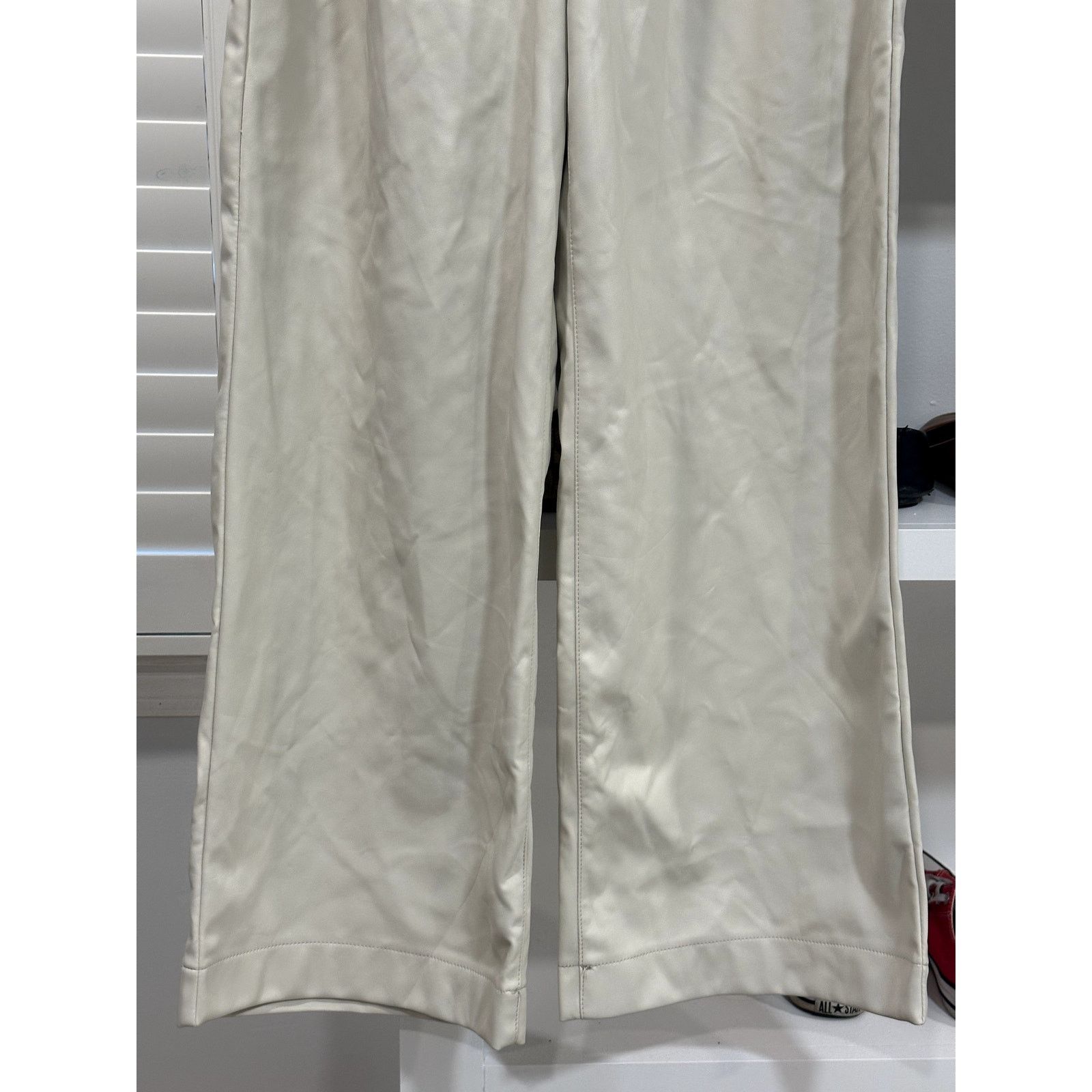 Topshop Topshop Faux Leather Super Wide Leg Tailored Pants Ecru 6 Size 28" / US 6 / IT 42 - 4 Thumbnail