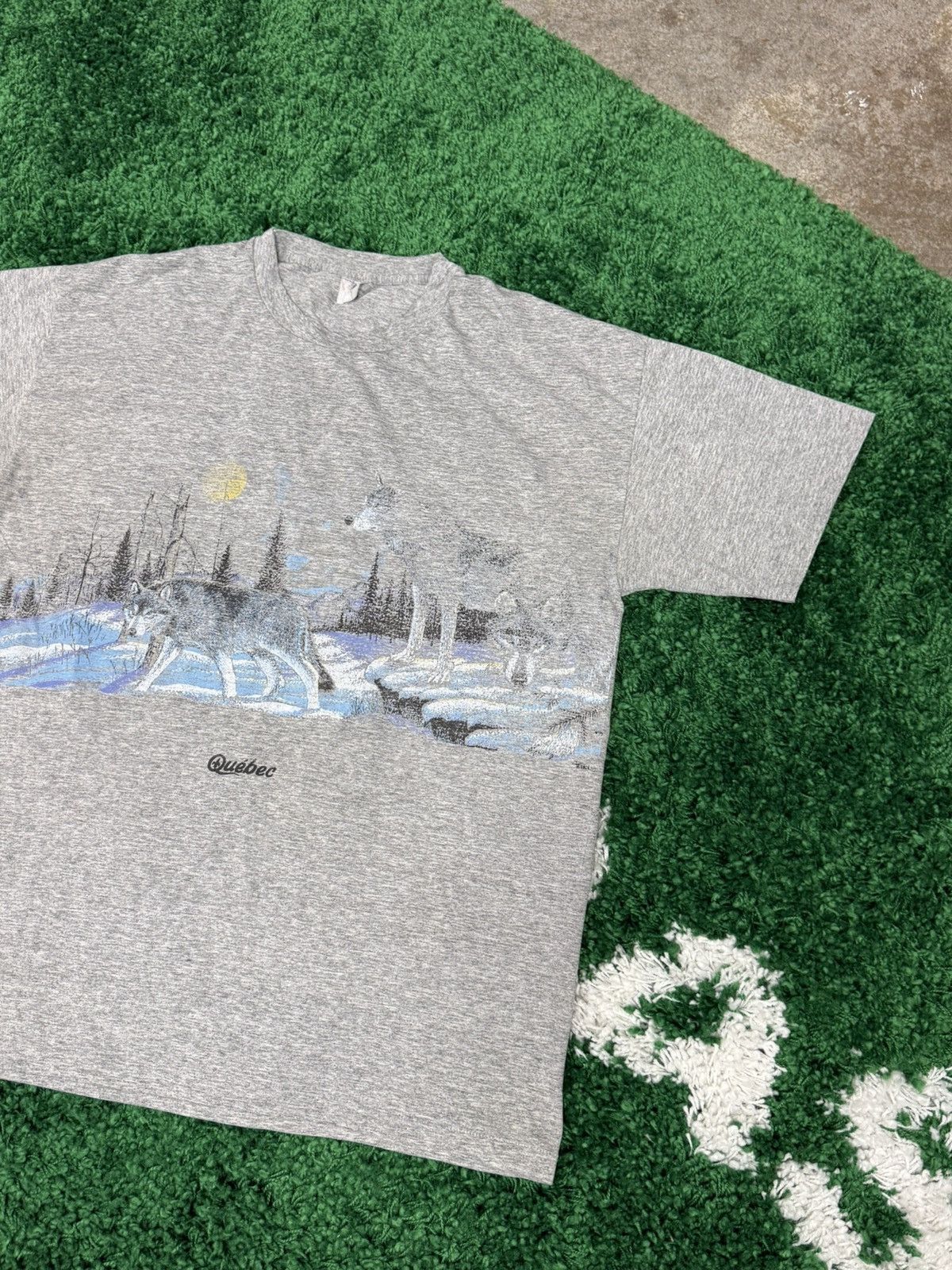 Vintage Vintage Distressed Paper Thin Quebec Wolf 90s 80s Tee 2XL Size US XXL / EU 58 / 5 - 2 Thumbnail
