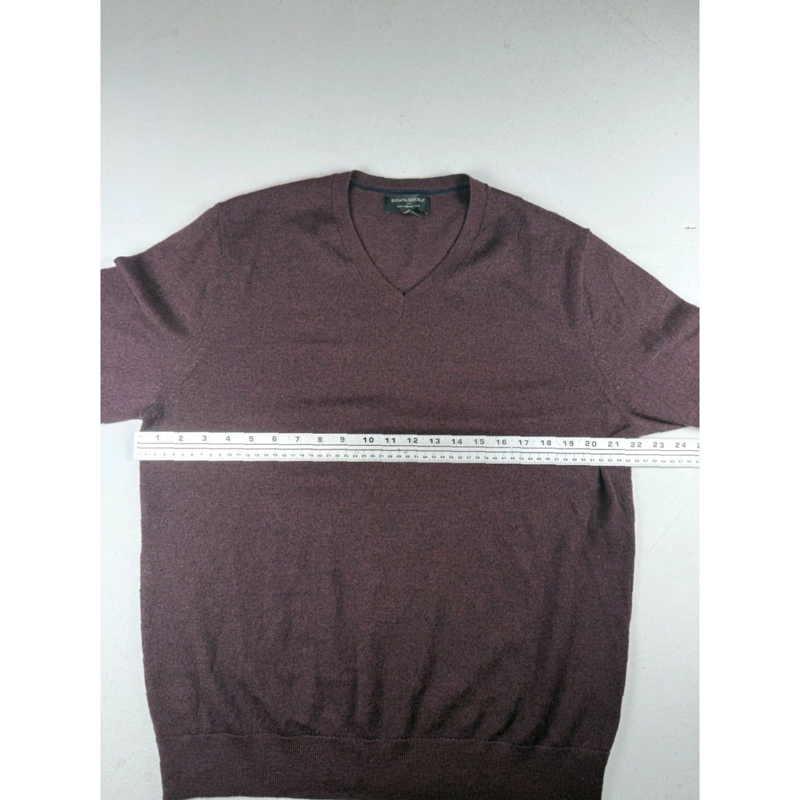 Banana Republic Banana Republic Sweater V-Neck Pullover Wool Burgundy L Mens/Adult Large Merino Wool 100% Merino Wool Size US L / EU 52-54 / 3 - 5 Thumbnail
