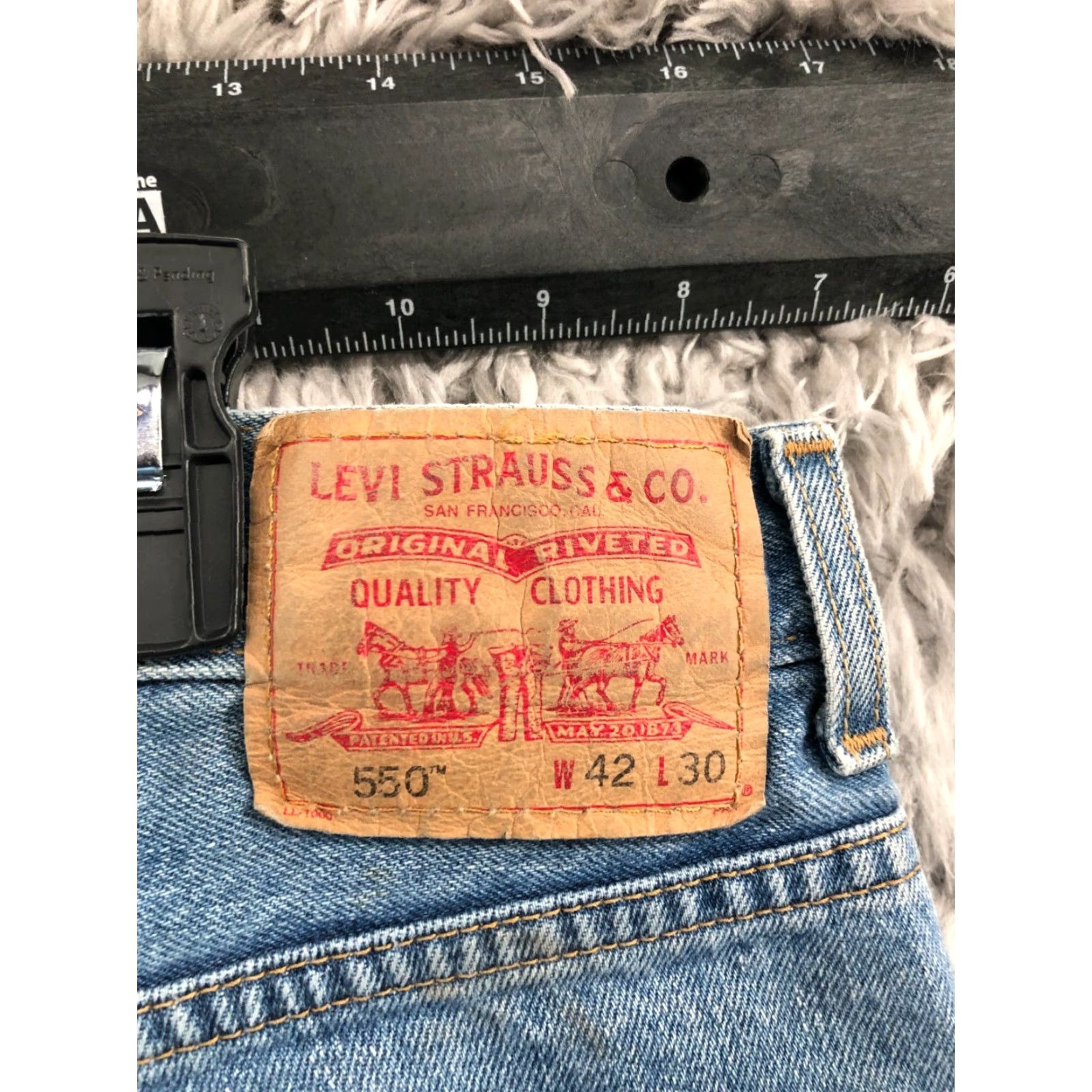 Levi's Levi's 550 Relaxed Straight Jeans Size 42x30 Mens Mid Rise Medium Wash Blue Size US 42 / EU 58 - 5 Thumbnail