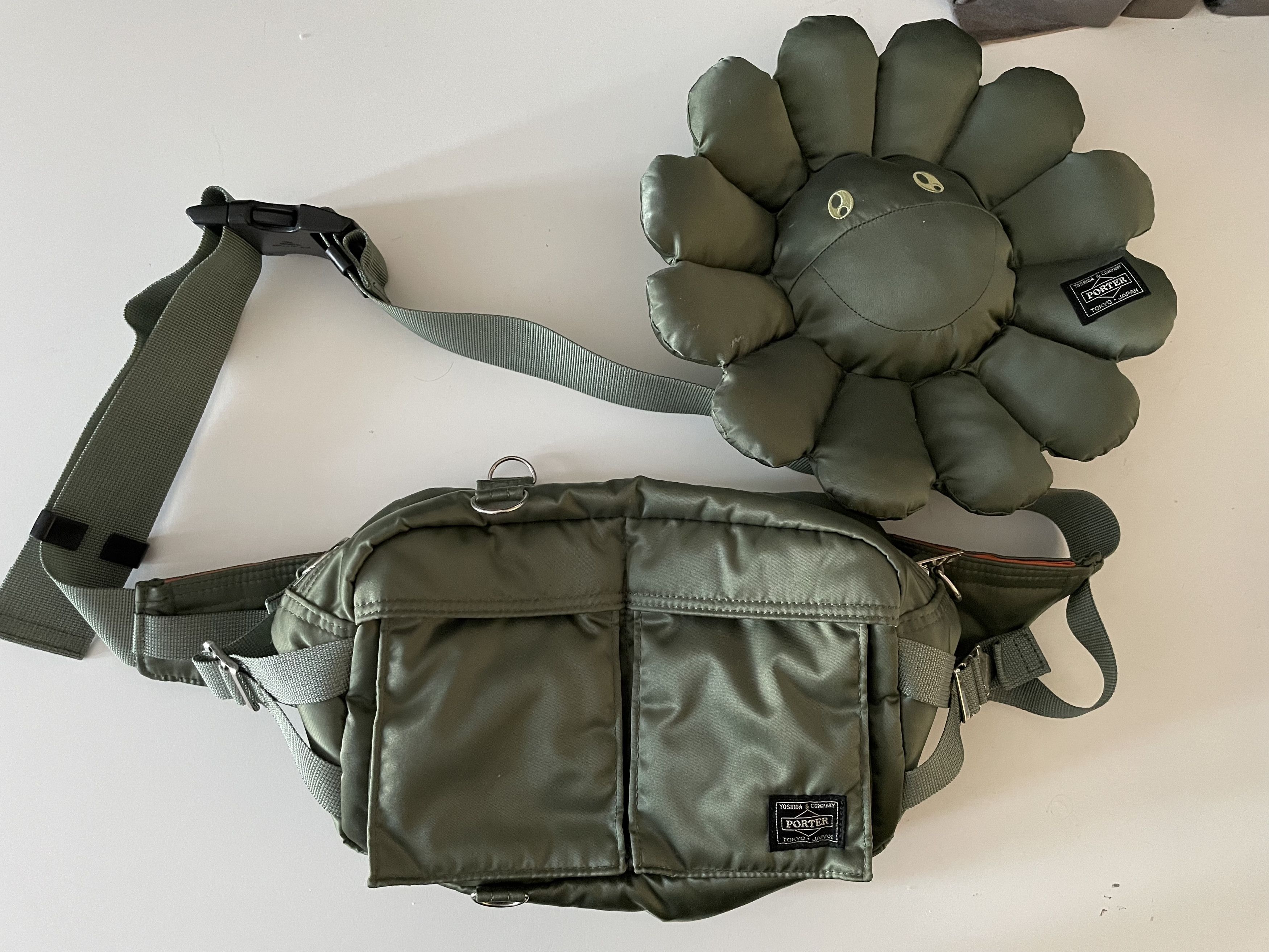 Porter × Takashi Murakami Takashi Murakami x PORTER Waist Bag Sage Green Size ONE SIZE - 10 Thumbnail