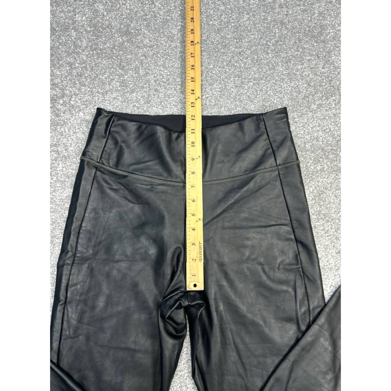 Athleta Athleta All Over Gleam Tight Legging Womens Medium Black High Rise Tapered Leg Size 32" / US 10 / IT 46 - 4 Thumbnail