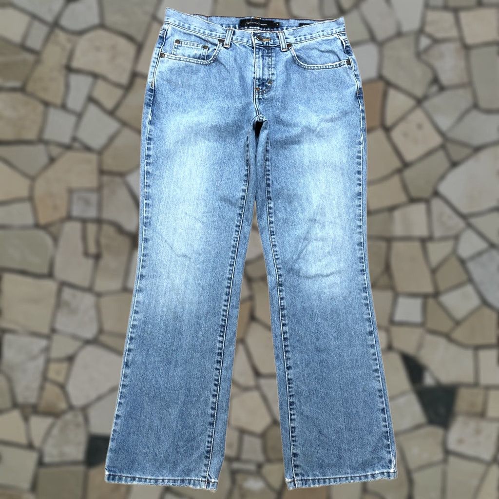 Calvin Klein VINTAGE Calvin Klein Jeans Bootcut Womens 6 Inseam 29 Light Blue Stone Wash 90s 80s USA Denim 100% Cotton Regulars Boys Girls Mens Womens Size 28" / US 6 / IT 42 - 1 Thumbnail