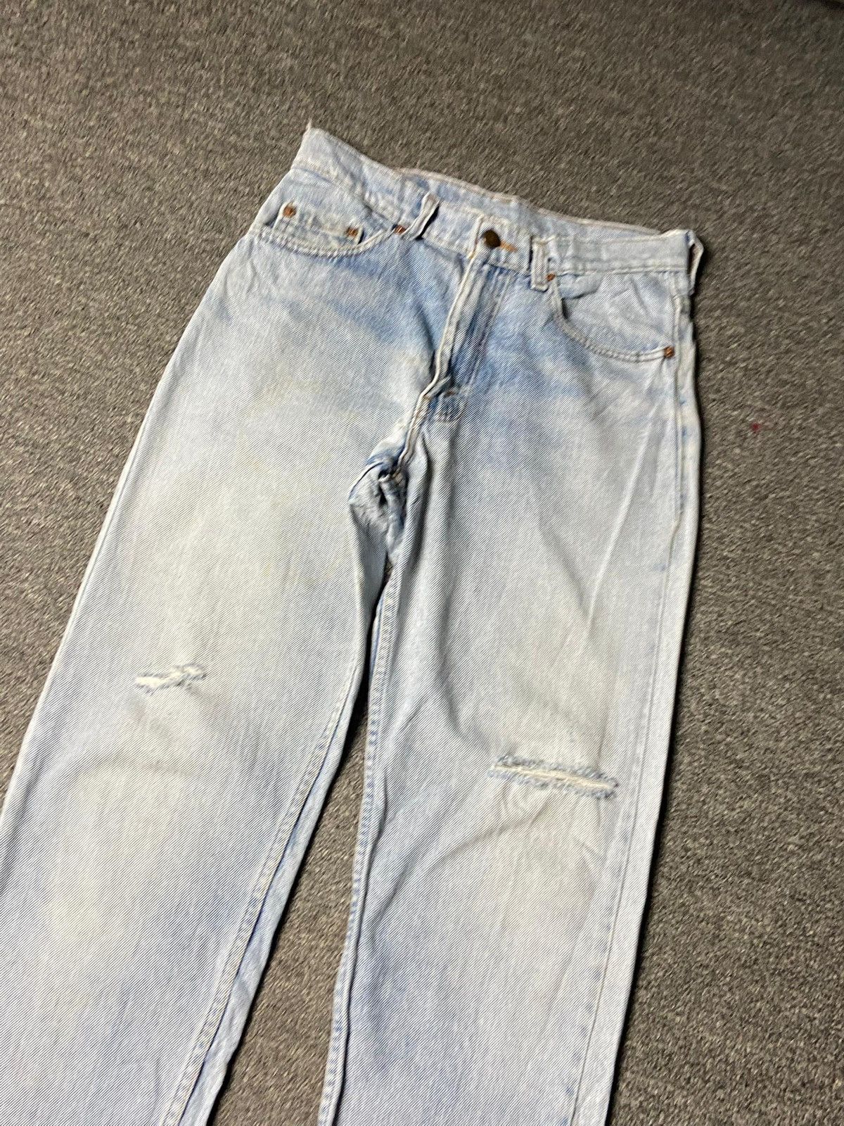 Levi's Levis Strauss Co. Regular Fit Ripped Knee Style Jeans (157) Size US 28 / EU 44 - 9 Thumbnail