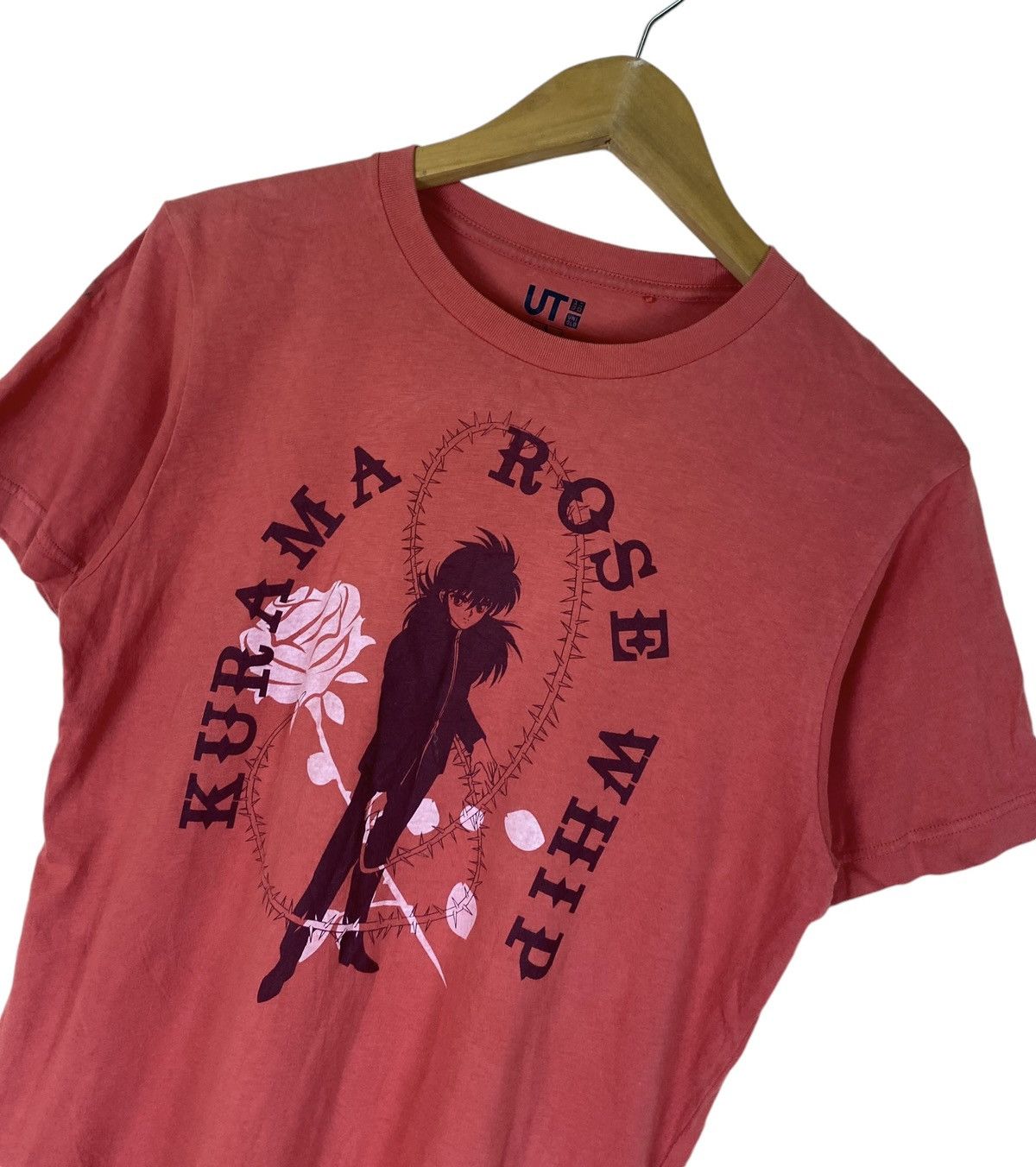 Uniqlo Kurama Rose Whip Anime Short Sleeve Shirt Size US S / EU 44-46 / 1 - 1 Thumbnail