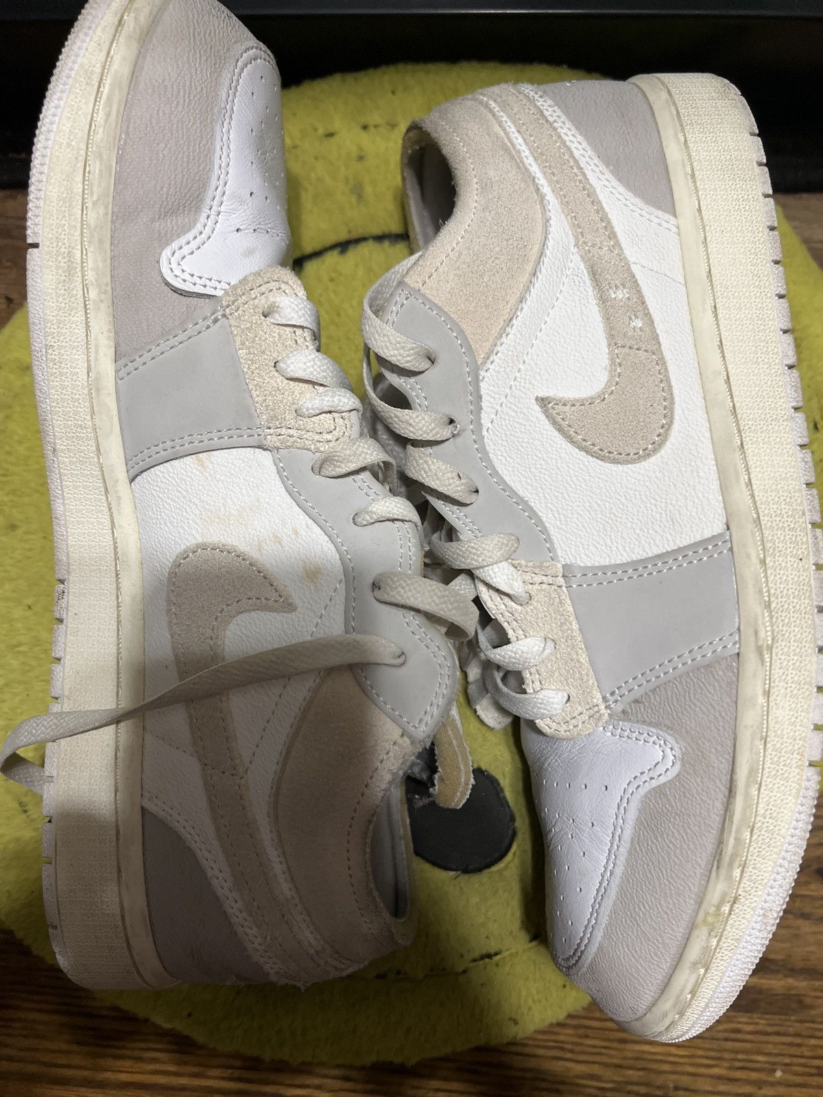 Jordan Brand NIKE / AIR JORDAN STREETWEAR Size US 10.5 / EU 43-44 - 2 Thumbnail