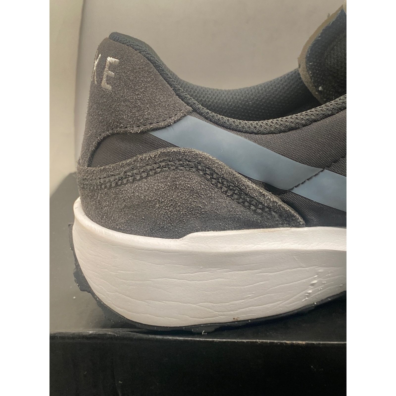 Nike Nike Waffle Debut Black/Off Noir/White FJ4195-001 US 11 men Size US 11 / EU 44 - 9 Thumbnail