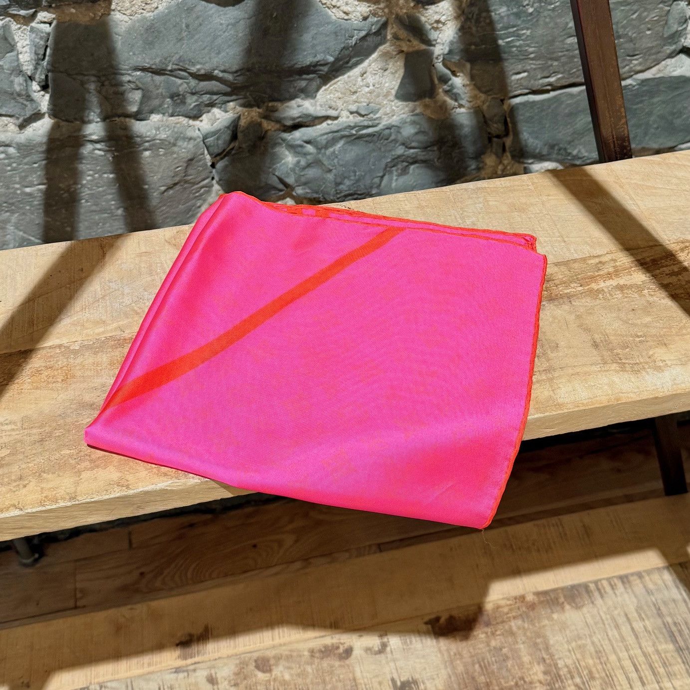Louis Vuitton Louis Vuitton X Robert Wilson Hot Pink Bandana Silk Scarf Size ONE SIZE - 2 Thumbnail
