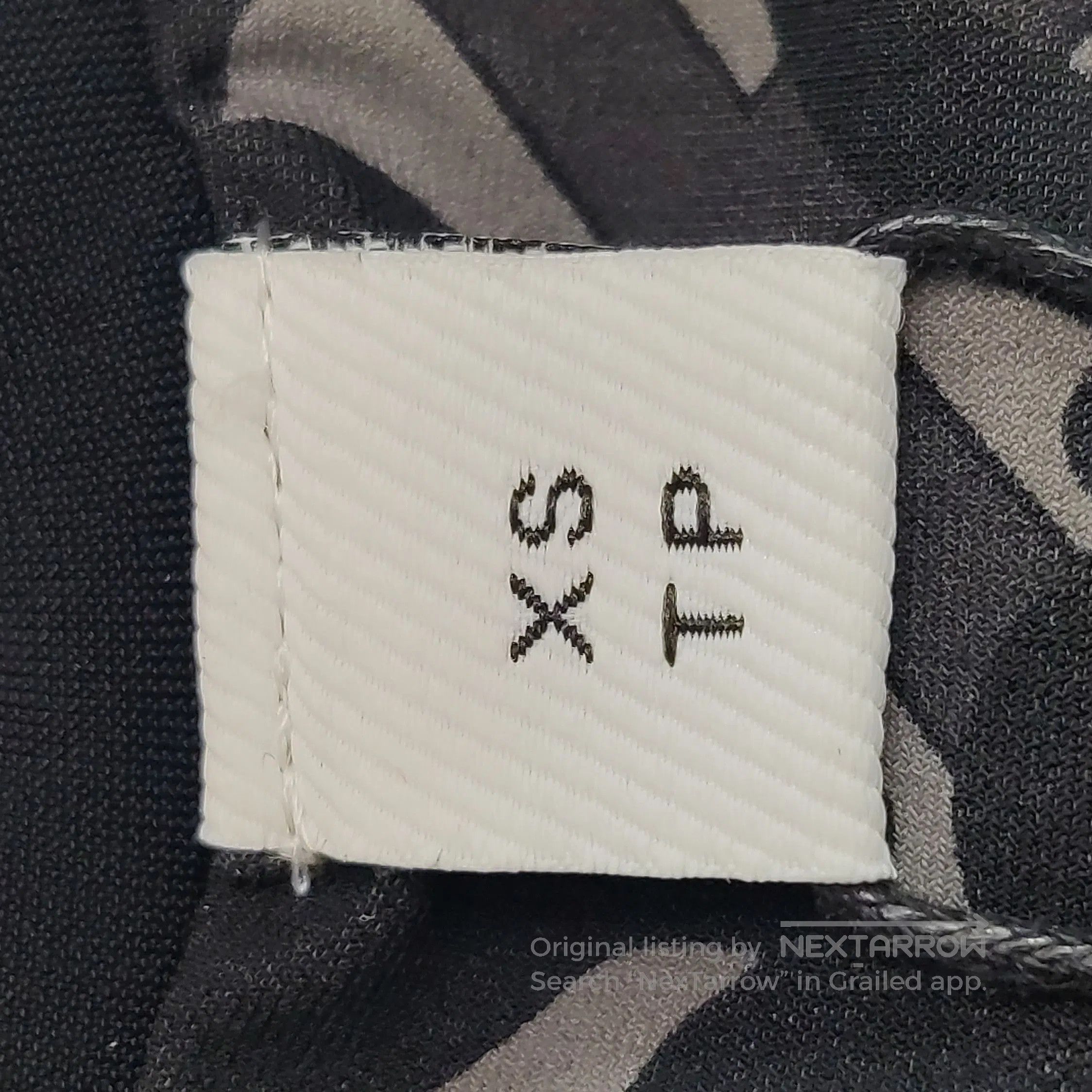 Burberry Burberry Monogram Print Sleeveless Crop Top . Size US XS / EU 42 / 0 - 5 Thumbnail