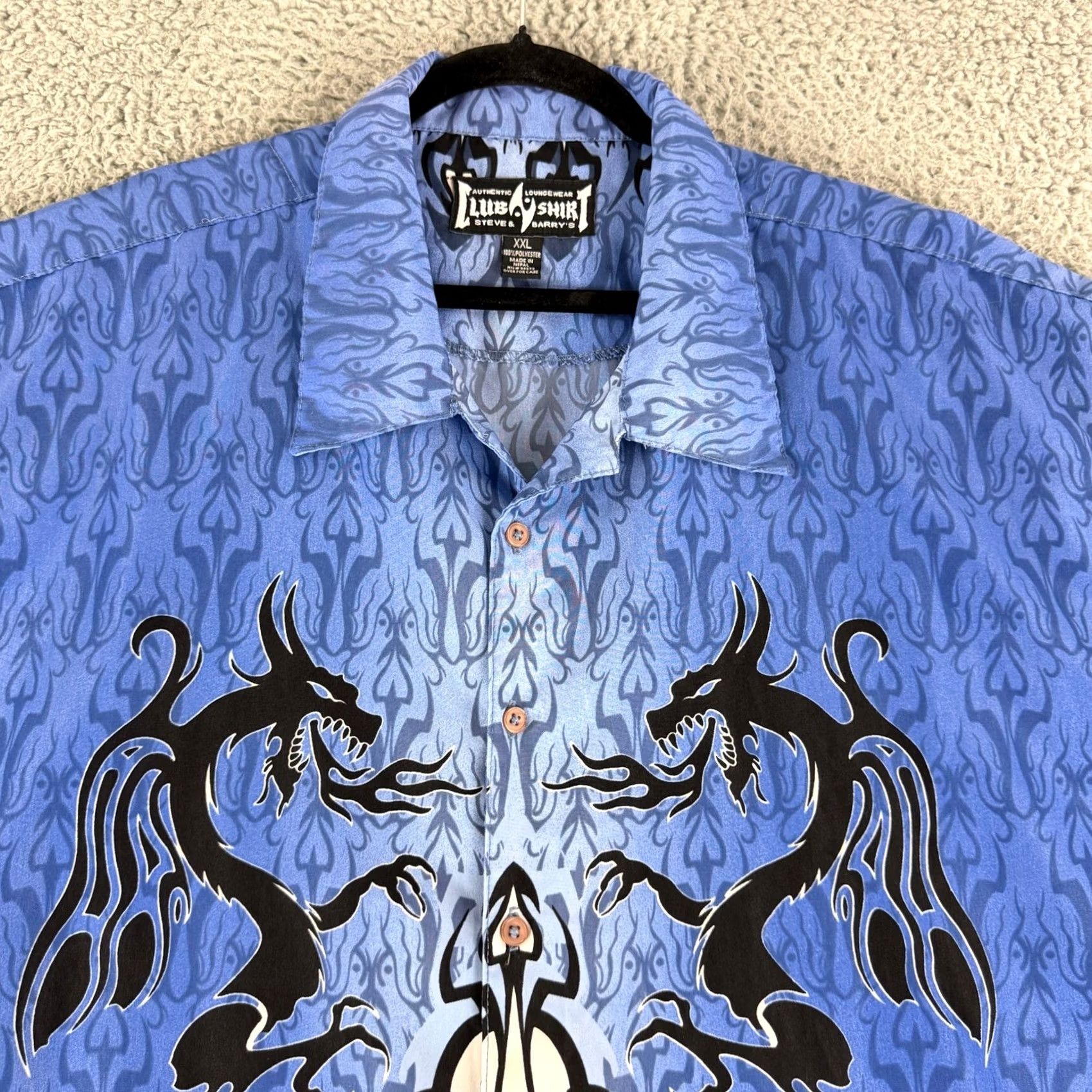 Vintage Steve & Barry's Club Shirt Mens 2XL Blue Dragon Tribal Flame Y2K Button Up Short Sleeve Graphic Print Casual Shirt Mens Size US XXL / EU 58 / 5 - 2 Thumbnail