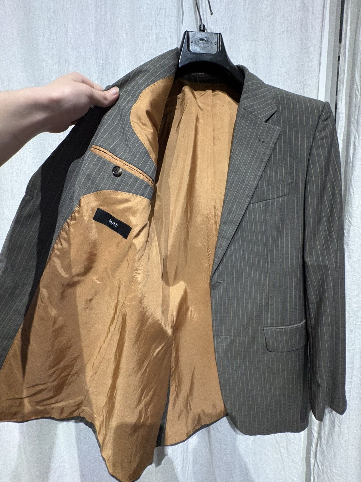 Hugo Boss Hugo Boss business suit striped jacket Size 52R - 7 Thumbnail