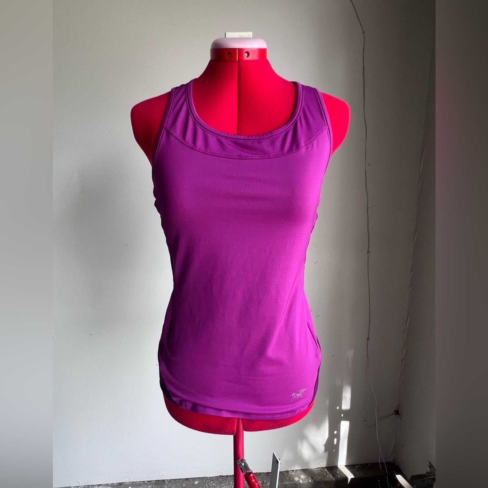 Arc'teryx Arc’teryx tank top medium Size M / US 6-8 / IT 42-44 - 1 Thumbnail