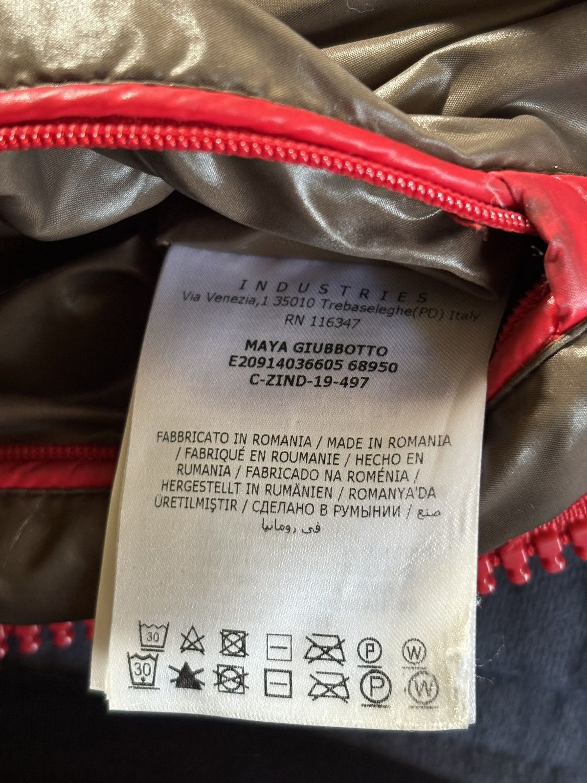 Other Moncler Maya Red Hooded Jacket - Size 2 Size US M / EU 48-50 / 2 - 10 Thumbnail