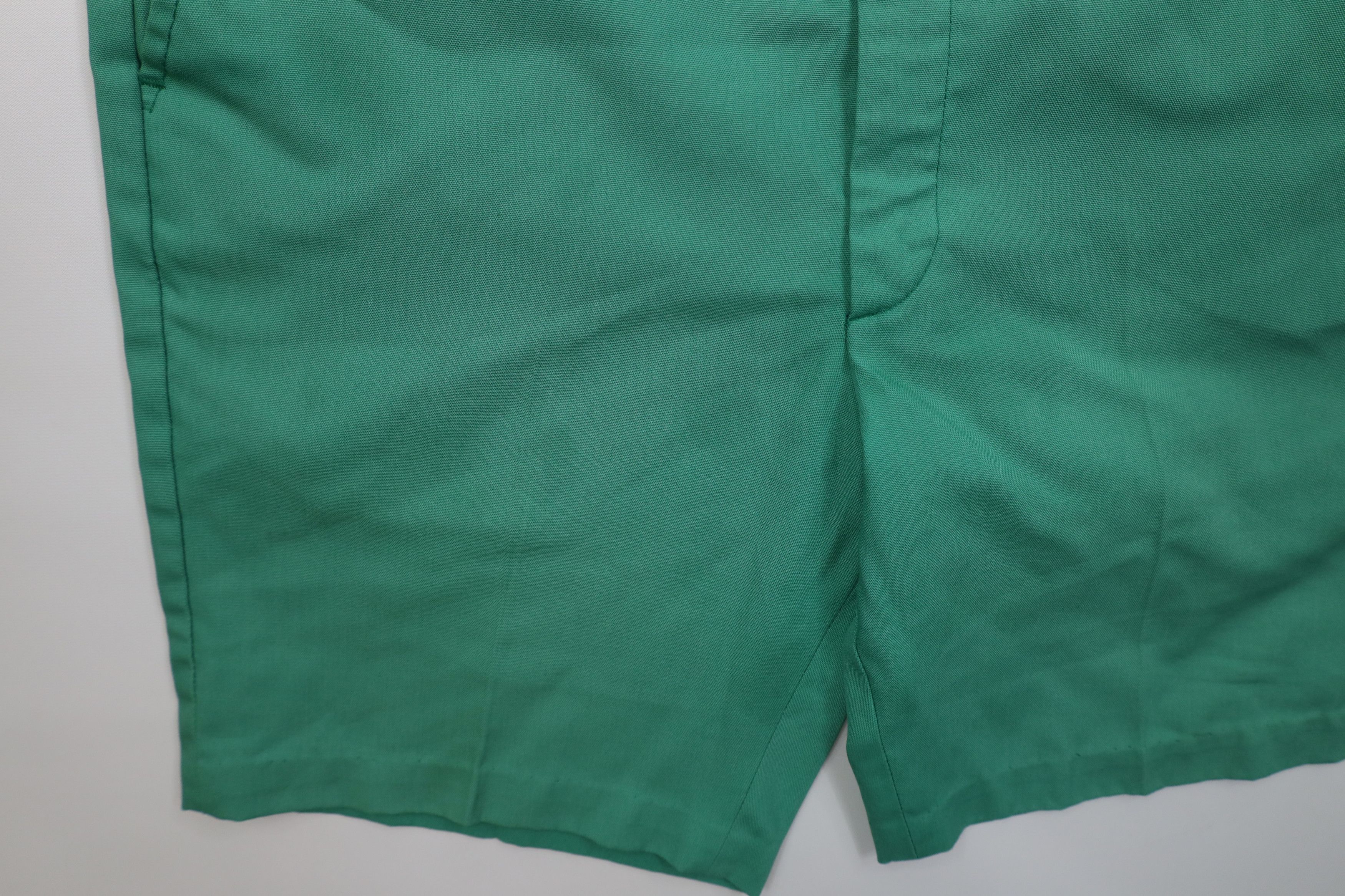 Vintage Vintage 70s Streetwear Above Knee Chino Golf Shorts USA Size US 32 / EU 48 - 12 Thumbnail