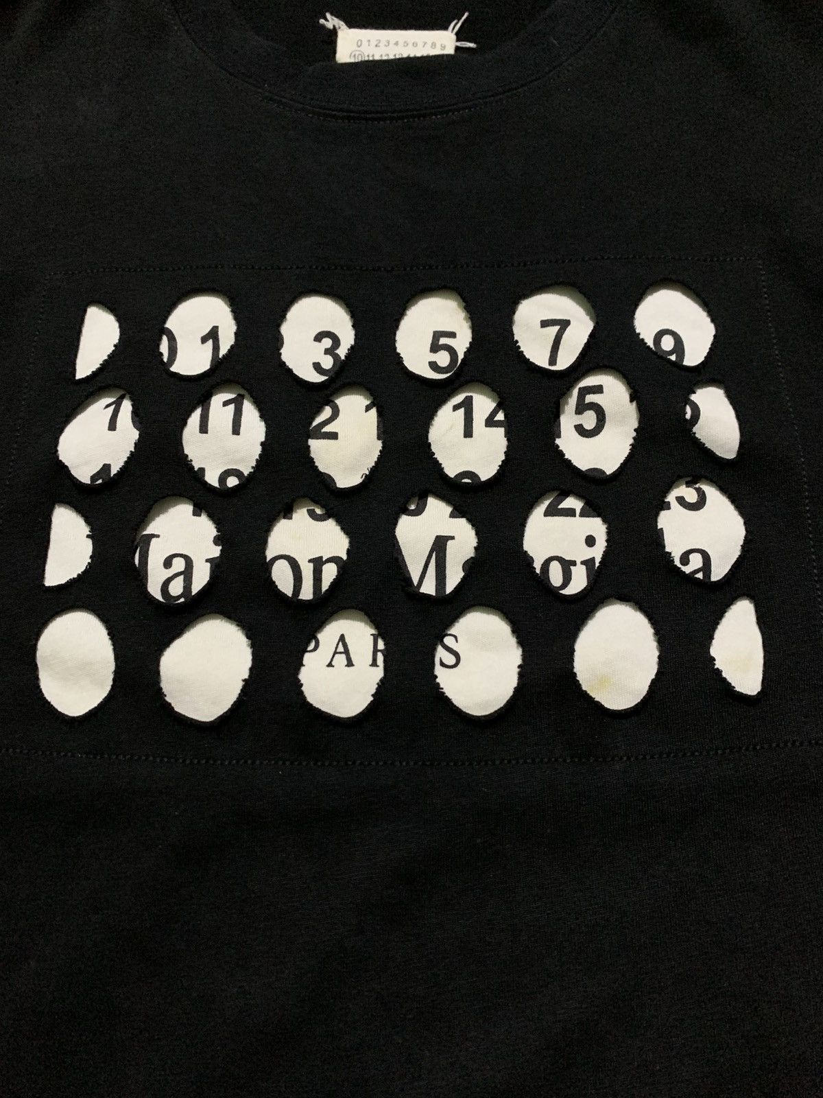 Maison Margiela Maison Margiela Punched Holes Tshirt Size US L / EU 52-54 / 3 - 2 Thumbnail