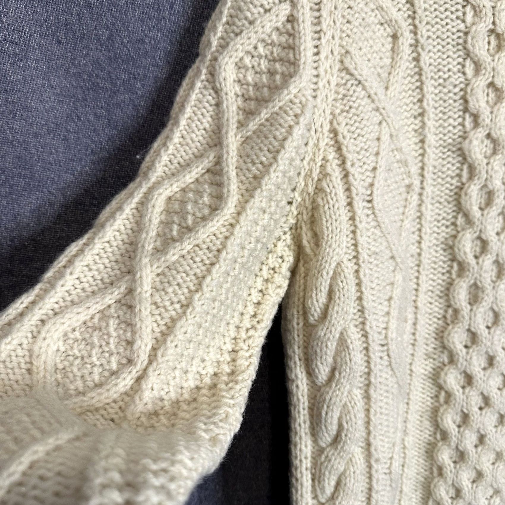 Vintage VINTAGE Moira Handknit Wool Celtic Design Fisherman Sweater Ivory Cable Womens L Size L / US 10 / IT 46 - 4 Thumbnail