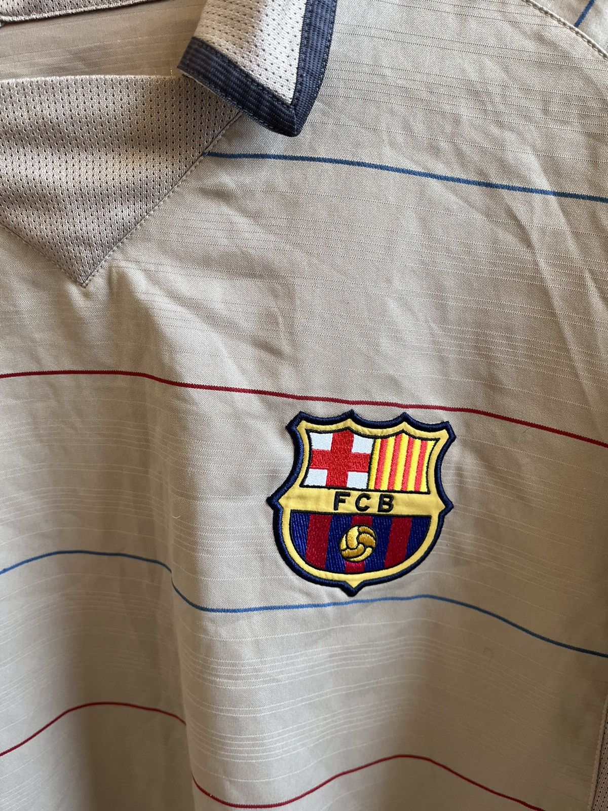 Nike Nike FC Barcelona 03/04 jersey 00 football kit y2k blokecore Size US L / EU 52-54 / 3 - 2 Thumbnail