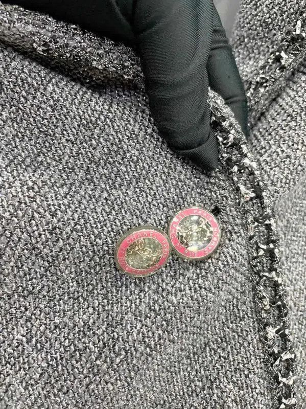 Chanel Chanel Gray Cotton Blend Mid-Length Coat . Size S / US 4 / IT 40 - 6 Thumbnail