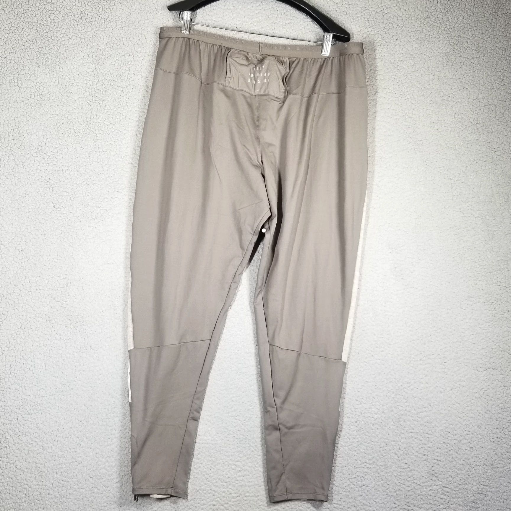 Nike Nike Therma Run Division Pants Elite Gray Joggers Men’s Sz XL DM4630-289 NWT Size US 36 / EU 52 - 2 Thumbnail