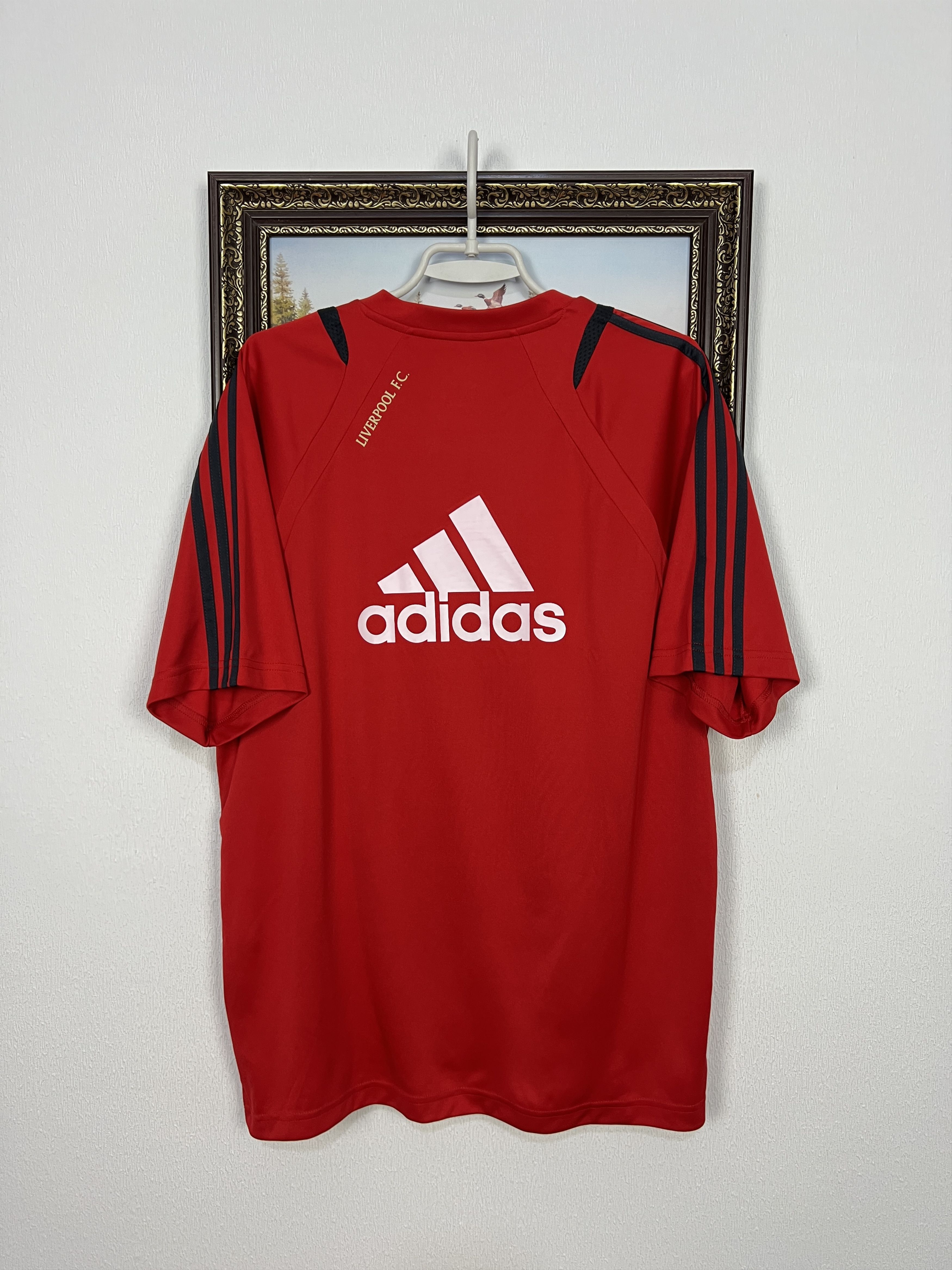 Adidas Vintage Adidas Liverpool Football Train Shirt Soccer Jersey Size US L / EU 52-54 / 3 - 9 Thumbnail