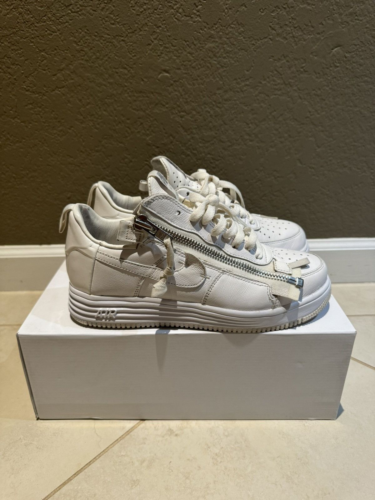 Acronym × Nike Acronym x Nike Lunar Air Force One 7.5 White Zipper Shoes Size US 7.5 / EU 40-41 - 1 Thumbnail