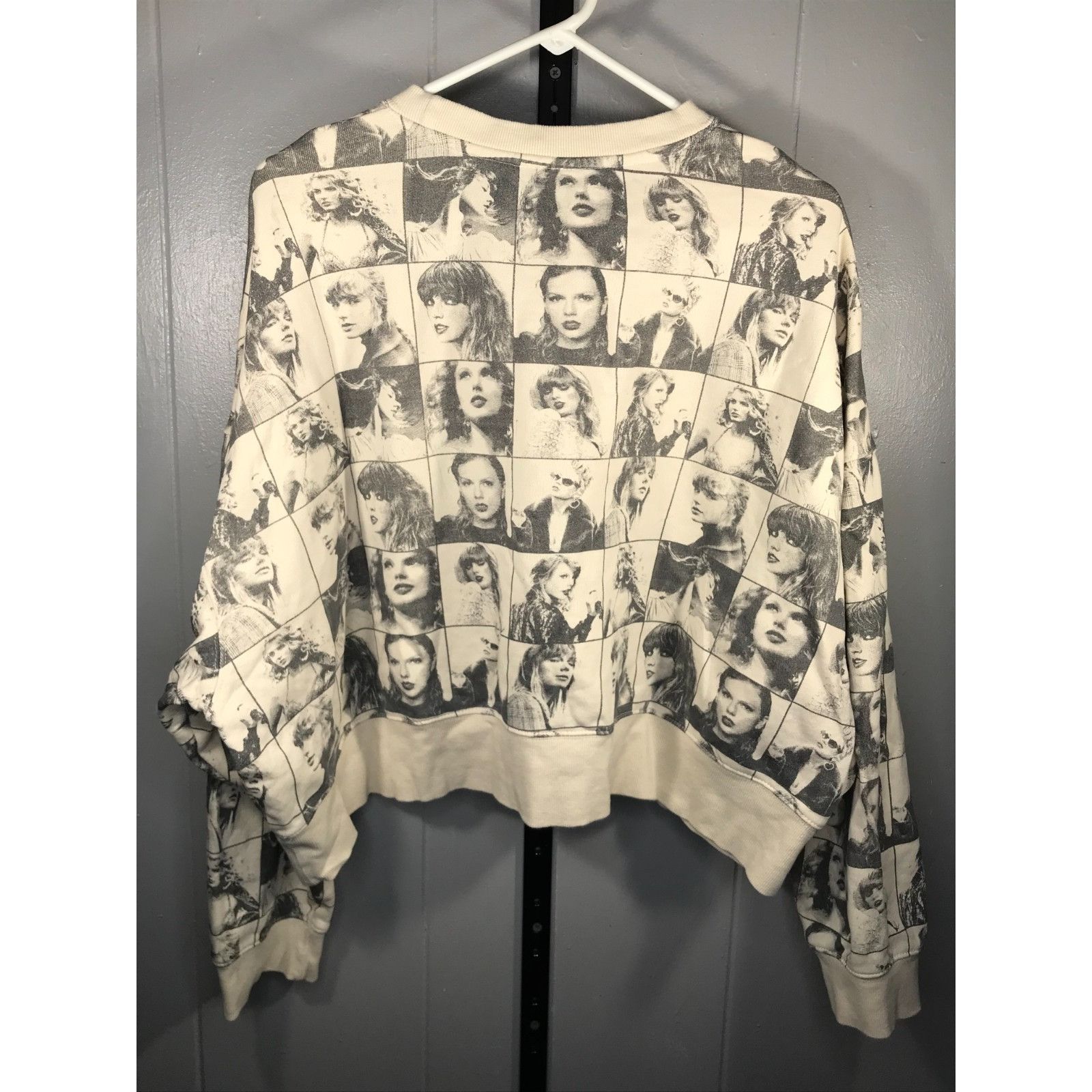 Other Taylor Swift ERAS Tour Concert Cropped Oversize White Crewne Size L / US 10 / IT 46 - 2 Thumbnail