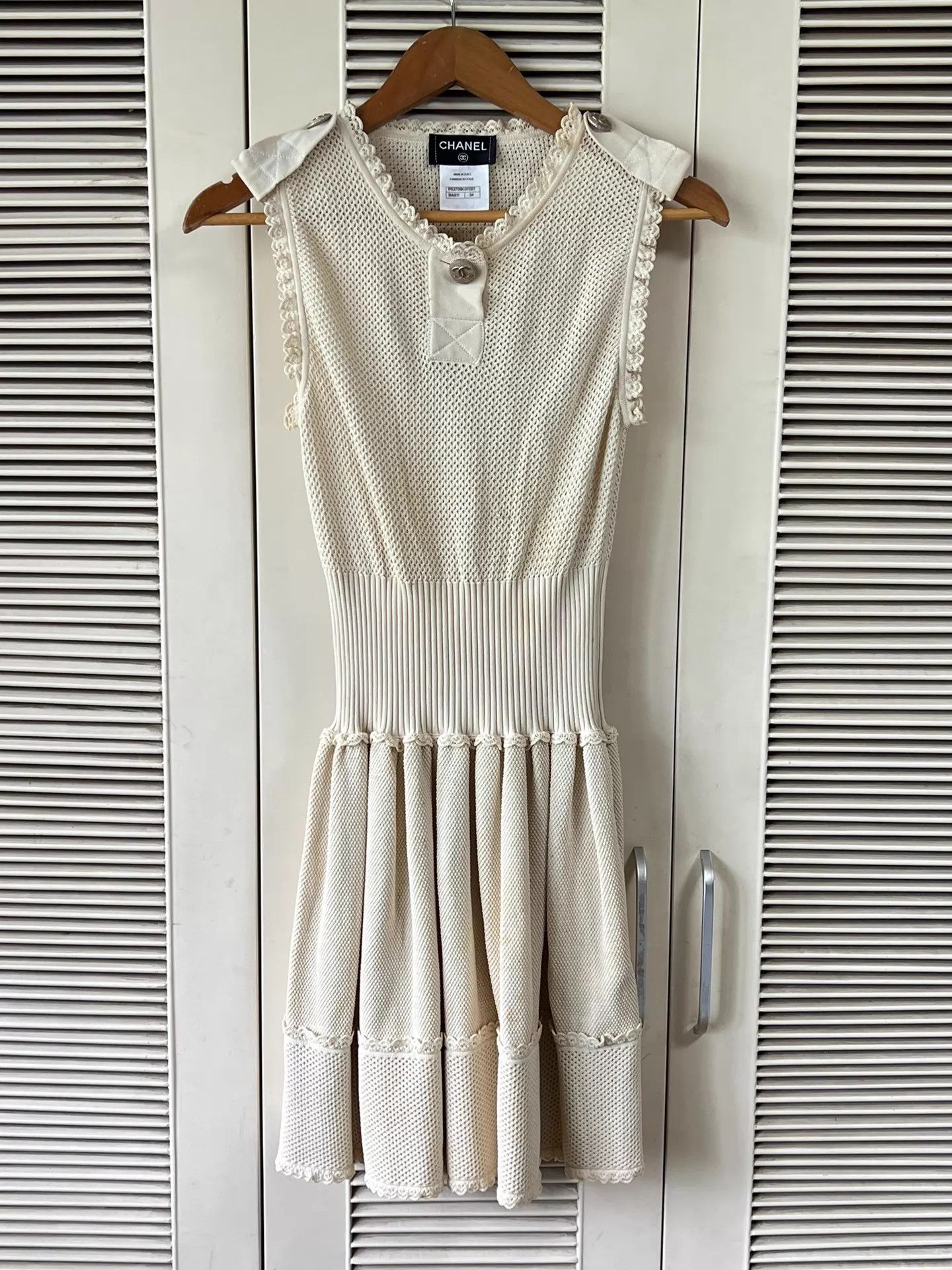Chanel CHANEL Sleeveless Knit Dress Waist Pleated 34 IT Size XS / US 0-2 / IT 36-38 - 1 Thumbnail