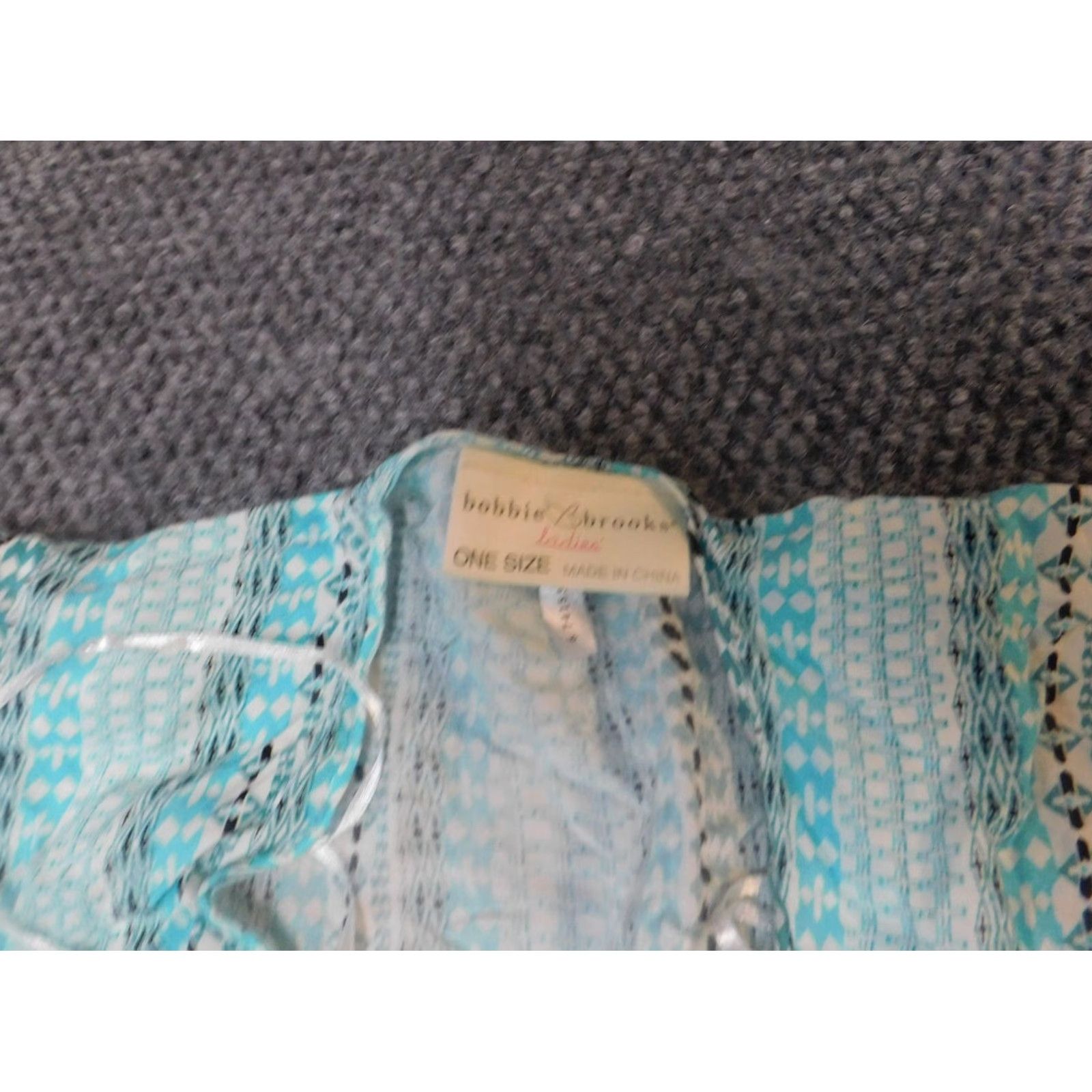 Vintage Bobbie Brooks Womens Sweater Cape One Size blue Regular Knit Caped Sleeveless Crew Neck Pullover Acrylic Modern Pattern Solid Size ONE SIZE - 6 Thumbnail