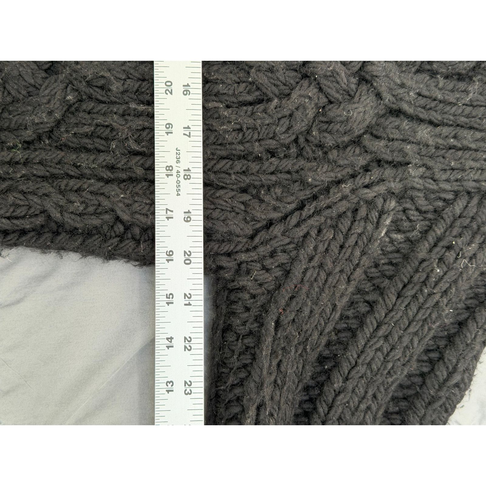 Club Monaco Club Monaco 100% Wool Cable-Knit Toggle Cardigan Size US M / EU 48-50 / 2 - 1 Thumbnail