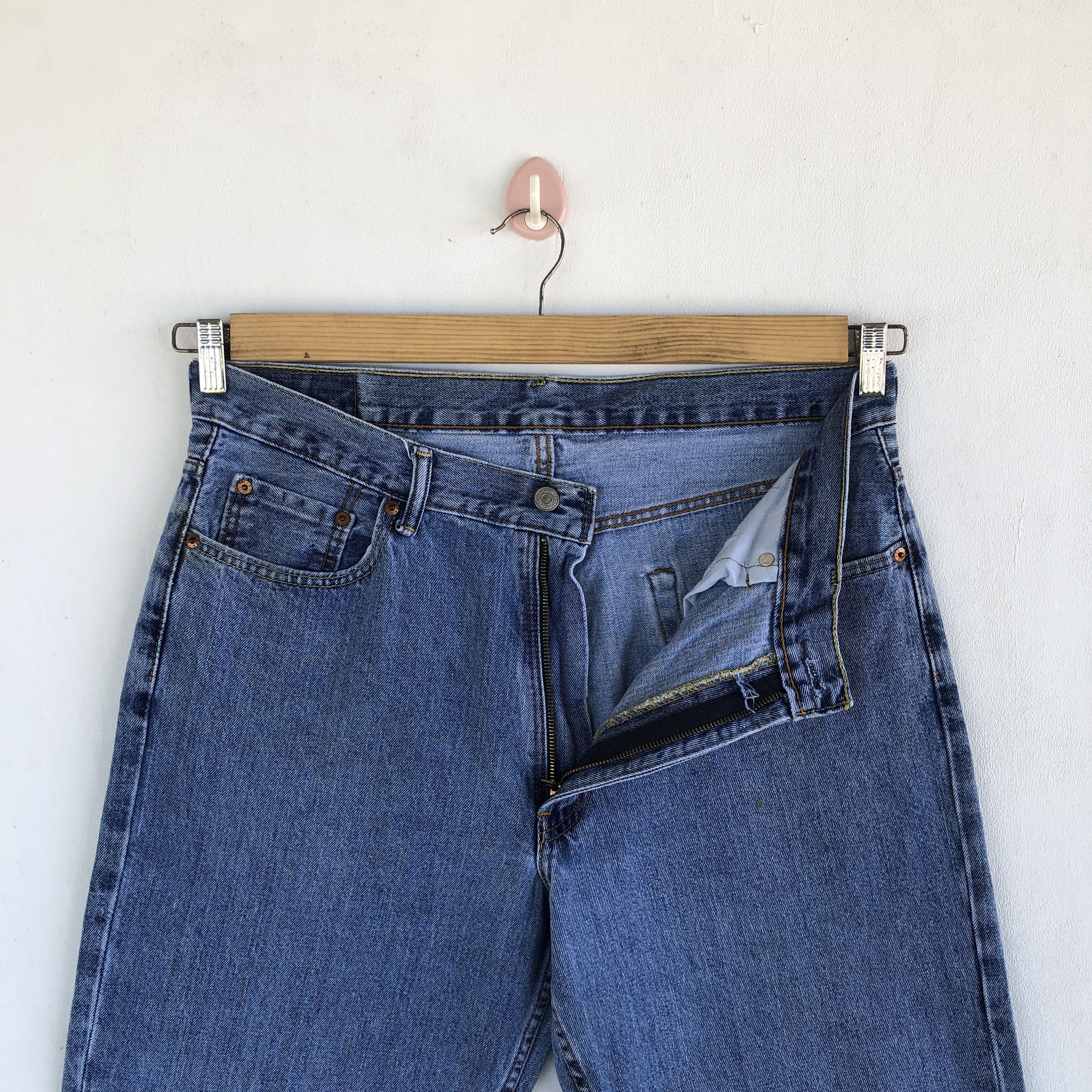 Levi's Vintage Levis Jeans Levi's 550 Faded Blue Wash Denim Size US 34 / EU 50 - 5 Thumbnail