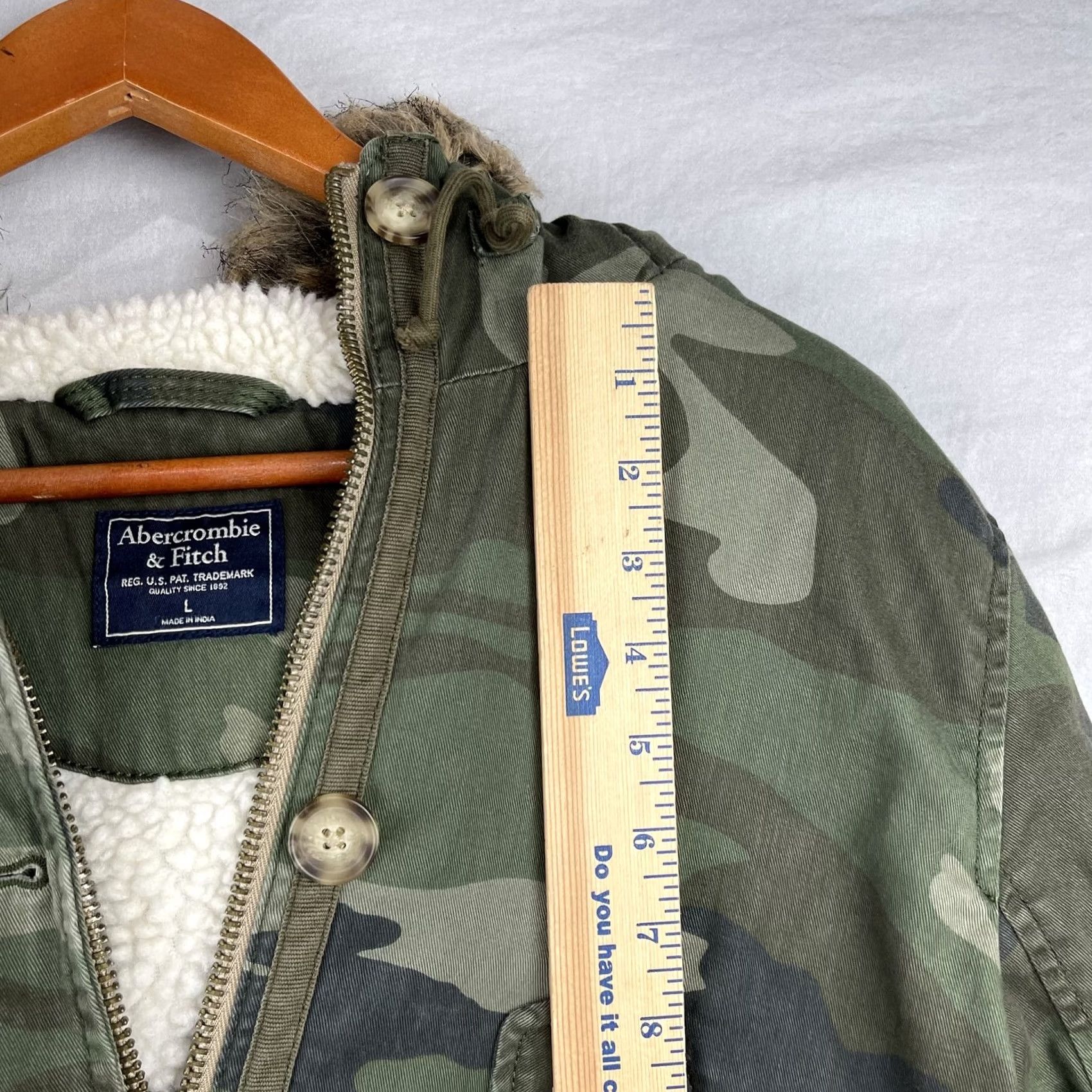 Abercrombie & Fitch VINTAGE Abercrombie & Fitch Jacket Womens Large Camo Hooded Sherpa Lined Parka Coat Warm Size L / US 10 / IT 46 - 5 Thumbnail