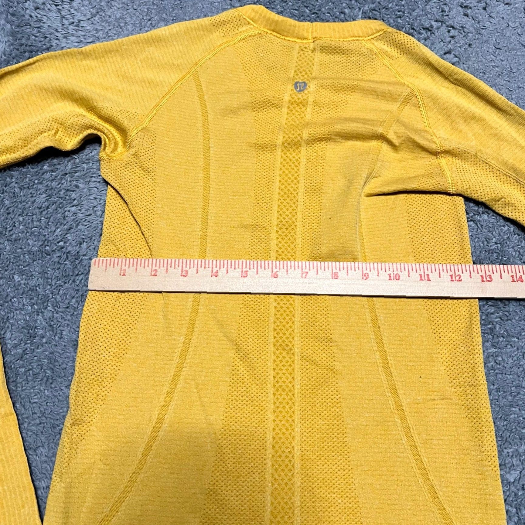 Lululemon Lululemon Shirt Womens 4 Swiftly Long Sleeve Yellow Running Regular Womens Size 4 Yellow Shirt Size S / US 4 / IT 40 - 5 Thumbnail