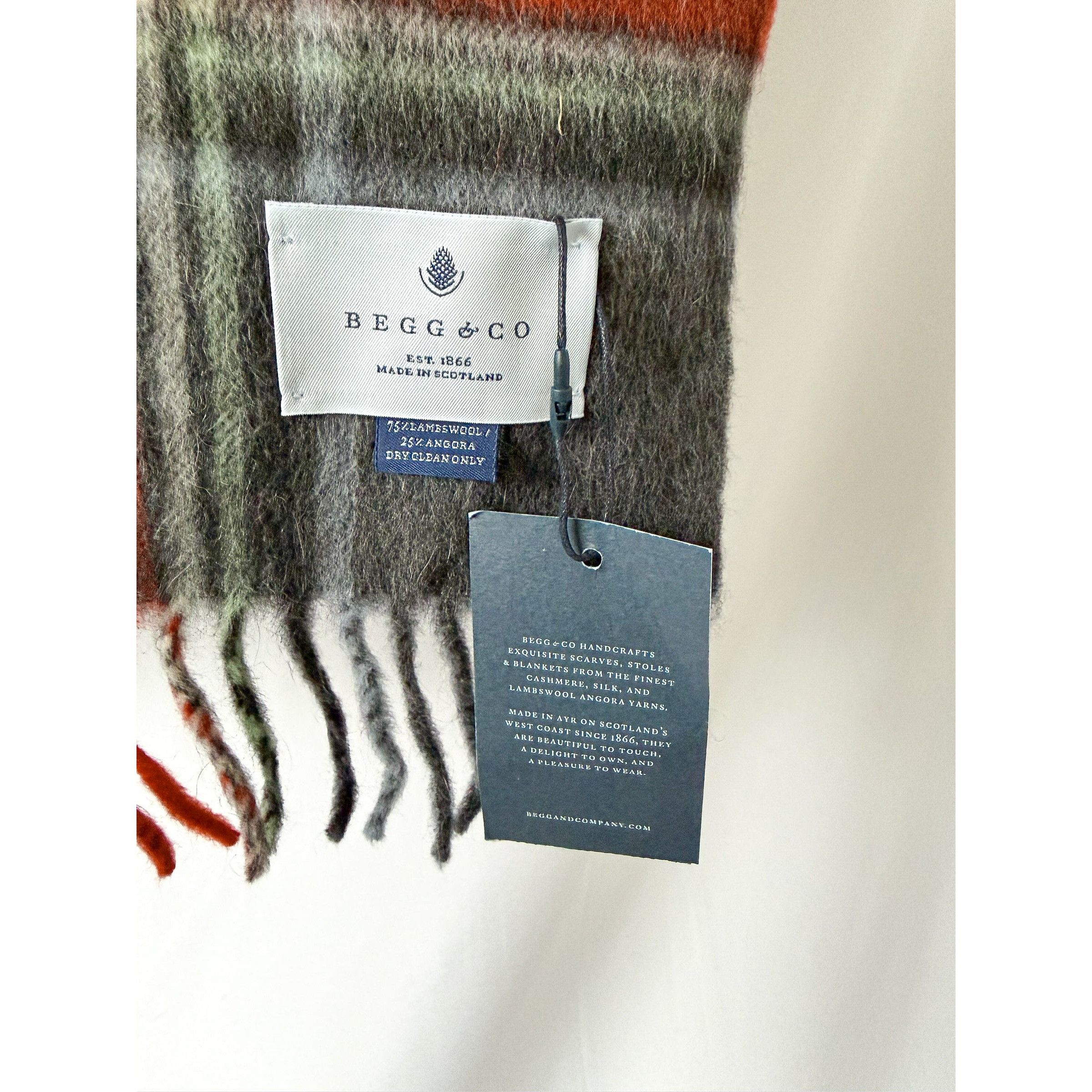 Begg x Co Begg X Co Jura Stuart Check Print Oversized Lambswool Angora Size ONE SIZE - 4 Thumbnail