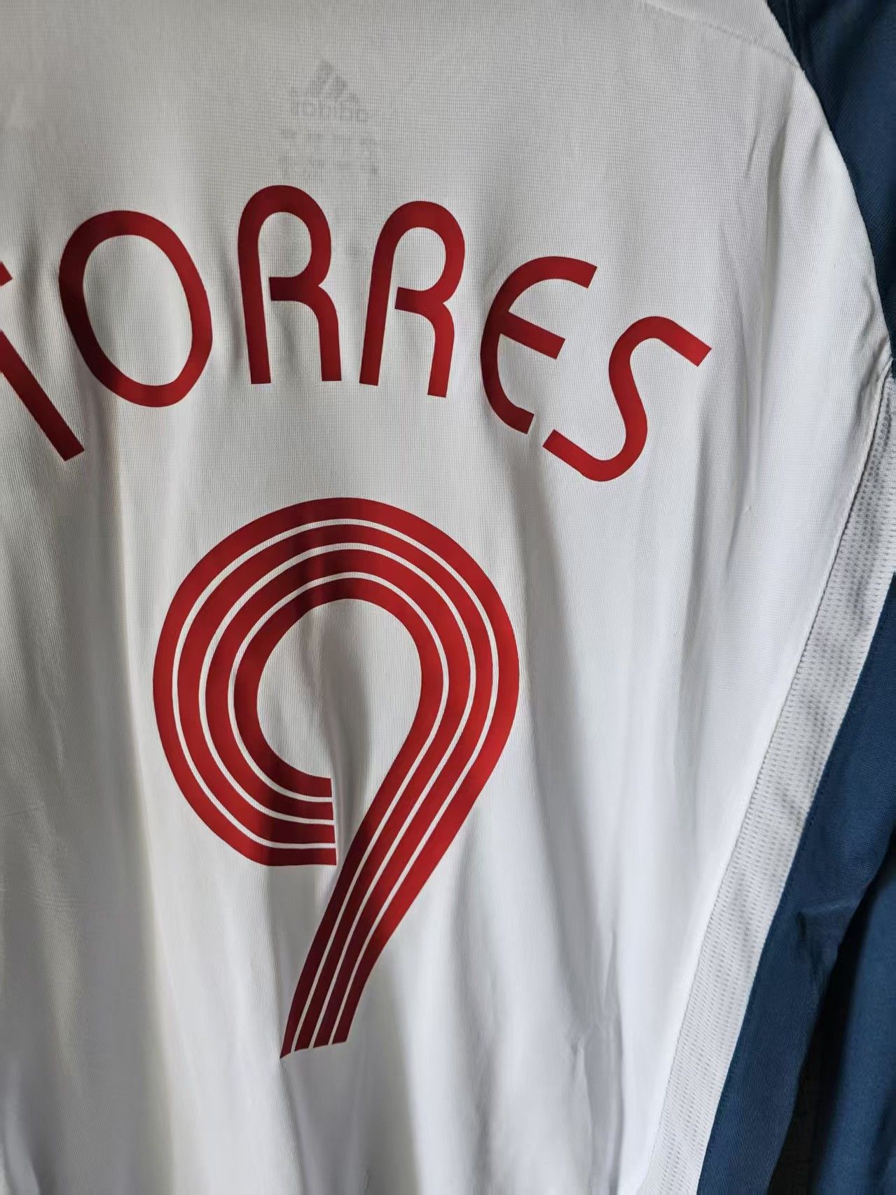 Other 2006 2007 Liverpool 9 Torres Jersey Longsleeve Size US L / EU 52-54 / 3 - 4 Thumbnail