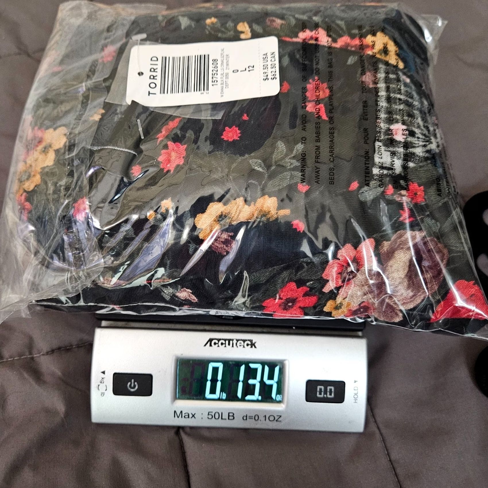 Torrid Torrid Blouse Women Long Sleeve Floral Black Size 0 Plus Rayon Spandex V-Neck Pullover Slim Best for Casual Seasonal All Seasons Womens Size XS / US 0-2 / IT 36-38 - 3 Thumbnail