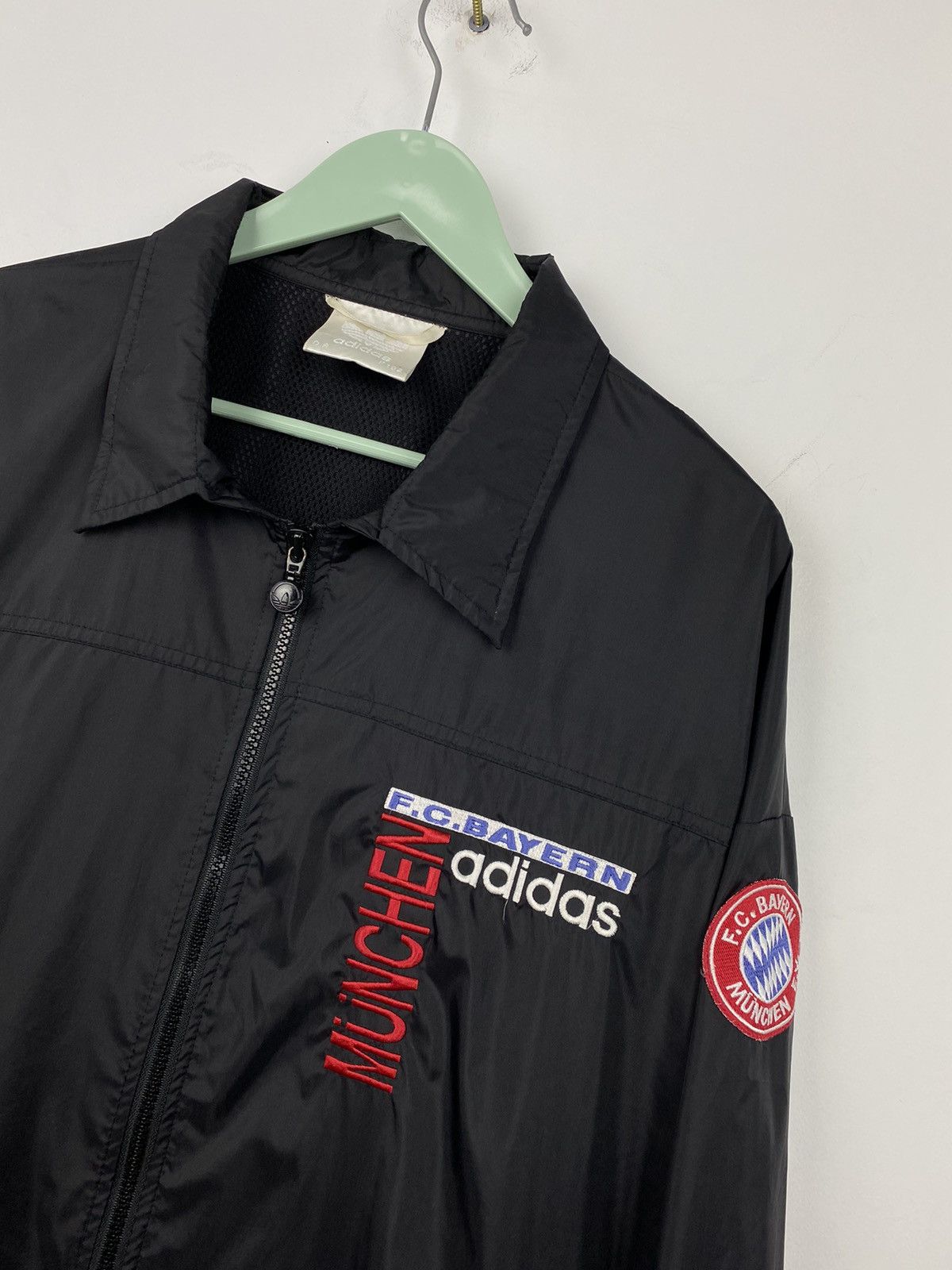 Vintage Vintage 90s Bayern Munich Training Football Jacket PSG Roma Size US XL / EU 56 / 4 - 5 Thumbnail