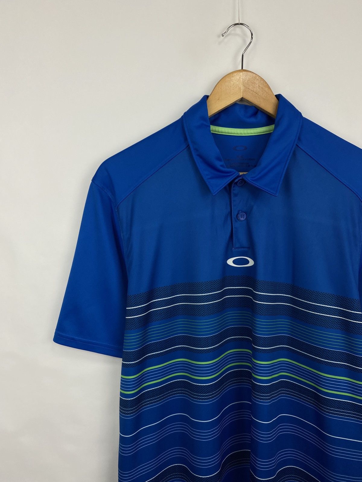 Oakley 🇺🇸 Vintage Oakley Polo T-Shirt Rare Retro Hype Y2K Size US M / EU 48-50 / 2 - 2 Thumbnail