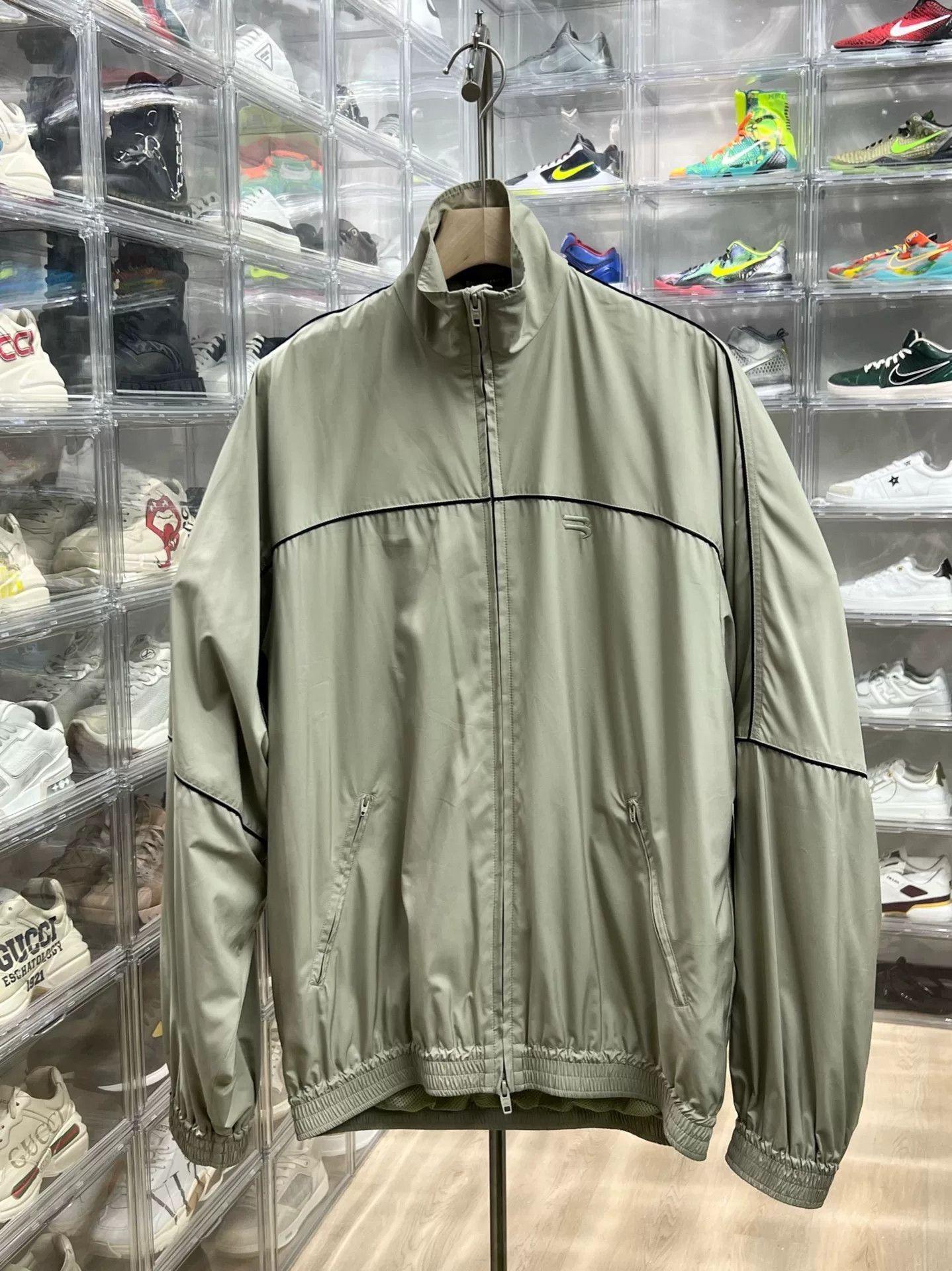 Balenciaga Balenciaga Gray Light Jacket s Men Size US S / EU 44-46 / 1 - 1 Thumbnail