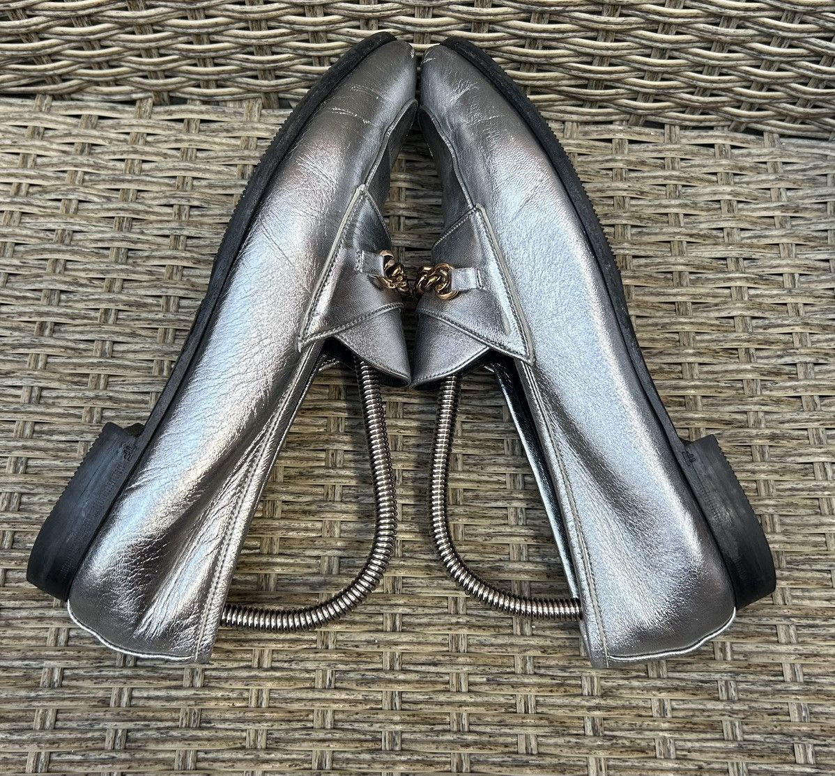 Tom Ford × Vintage Vintage Tom Ford Silver Leather Chain Loafer Flats MUCH WORN Size US 9 / IT 39 - 5 Thumbnail