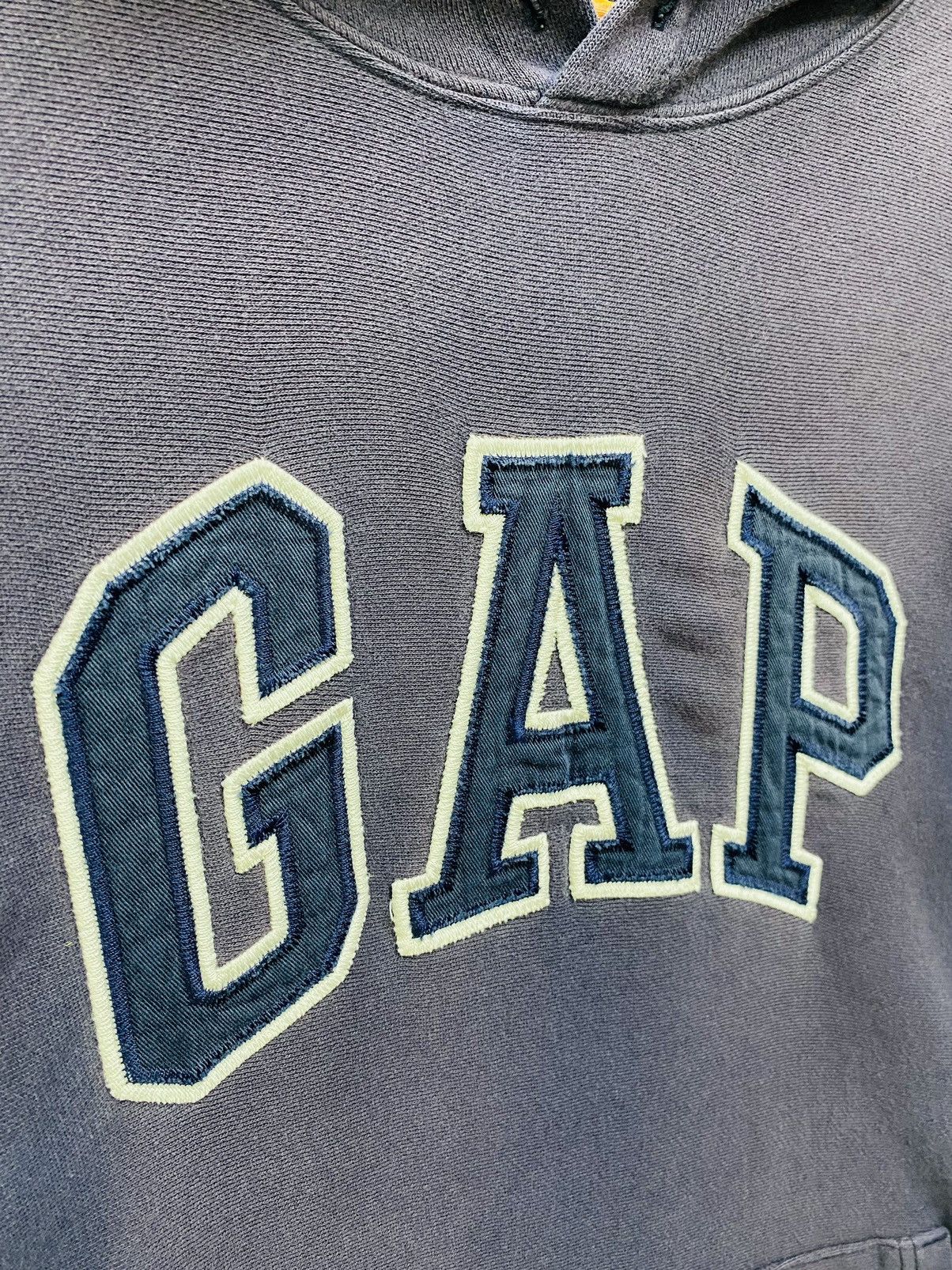 Gap Vintage GAP Hoodie Sun Faded Big Logo Pullover Jumper Size S Size US S / EU 44-46 / 1 - 6 Thumbnail