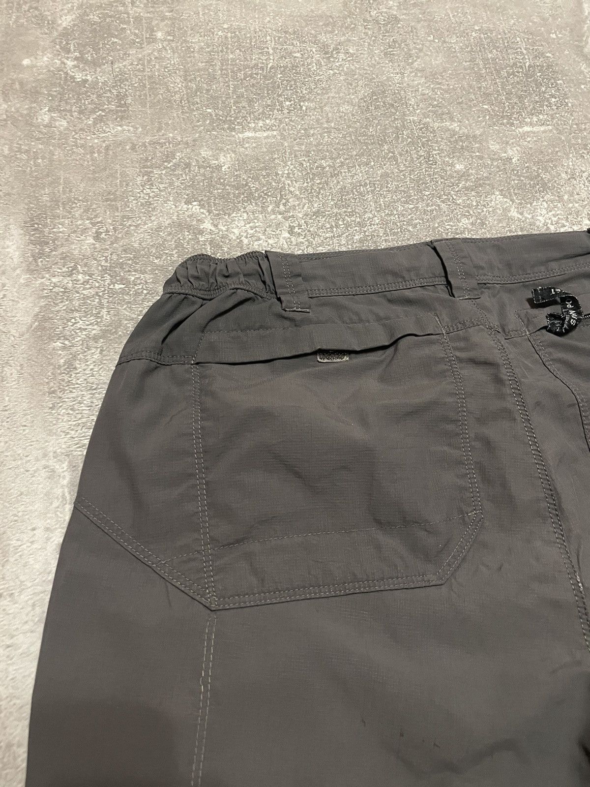 The North Face Vintage The North Face Transformer Track Pants Size US 30 / EU 46 - 20 Thumbnail