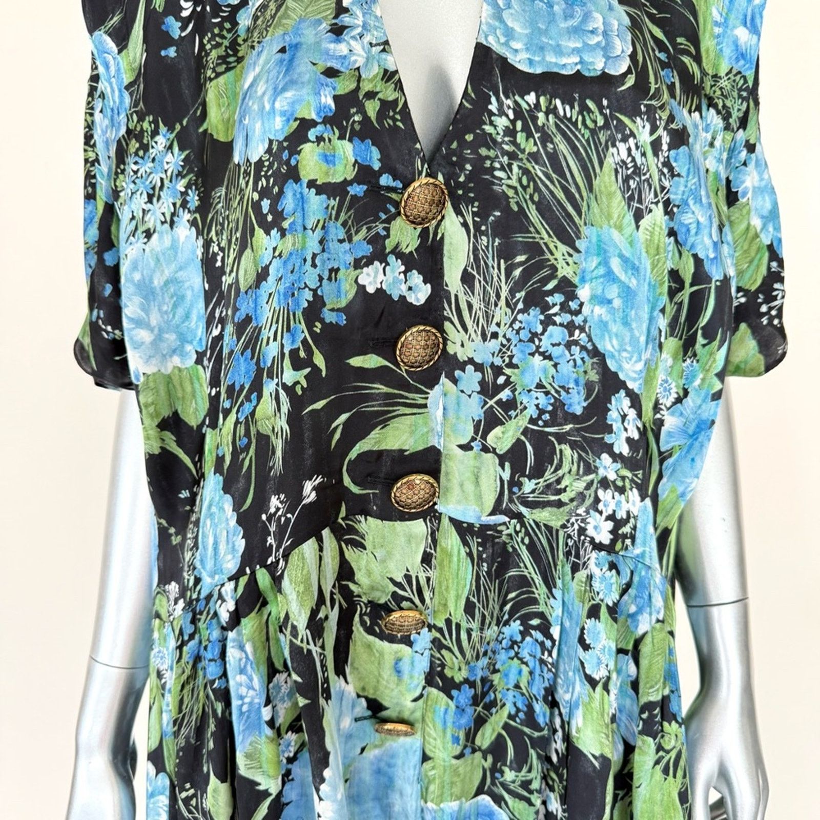 Balenciaga Balenciaga floral print dress size 2 or M AuthentiC 2900$ Size M / US 6-8 / IT 42-44 - 2 Thumbnail