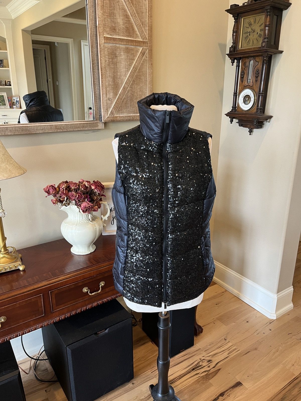 Chicos Chicos Zenergy Black Sequin Zip Vest Pockets New Womens 1 Size XS / US 0-2 / IT 36-38 - 2 Thumbnail