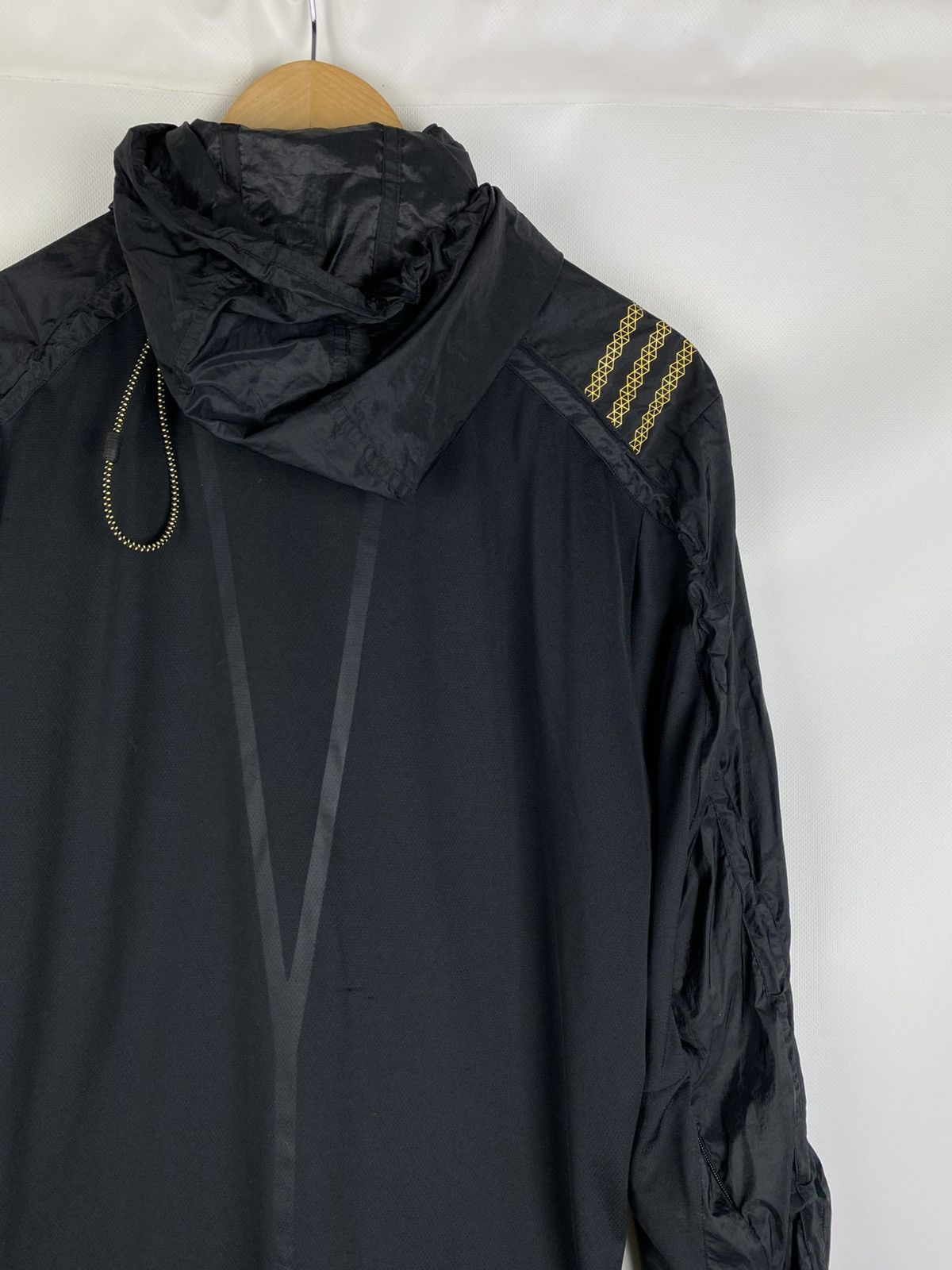 Adidas Adidas Running Vintage Japanese Hooded Windbreaker Jacket Size US M / EU 48-50 / 2 - 17 Thumbnail