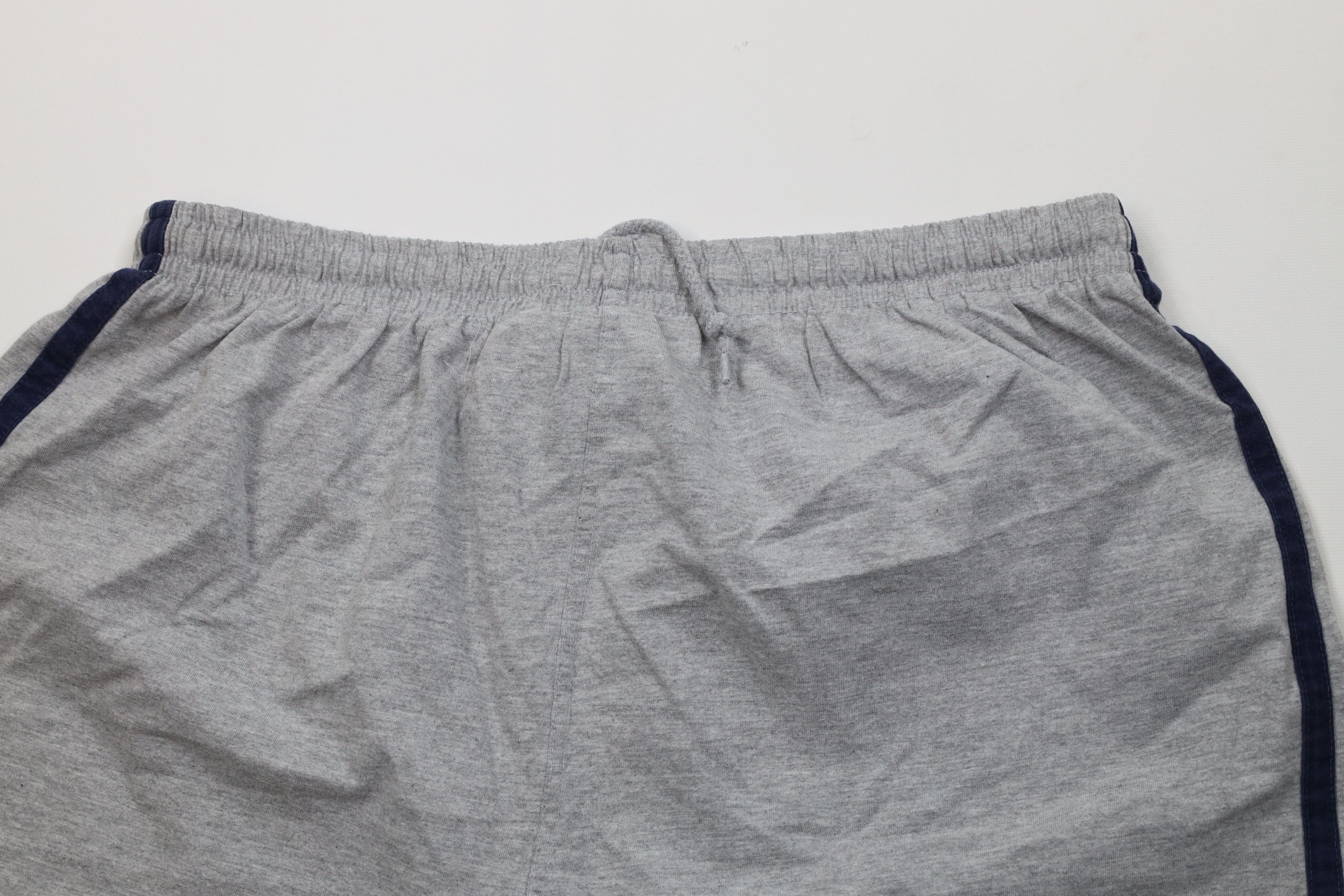 Starter Vintage 90s Starter University of Michigan Shorts Gray Size US 36 / EU 52 - 10 Thumbnail